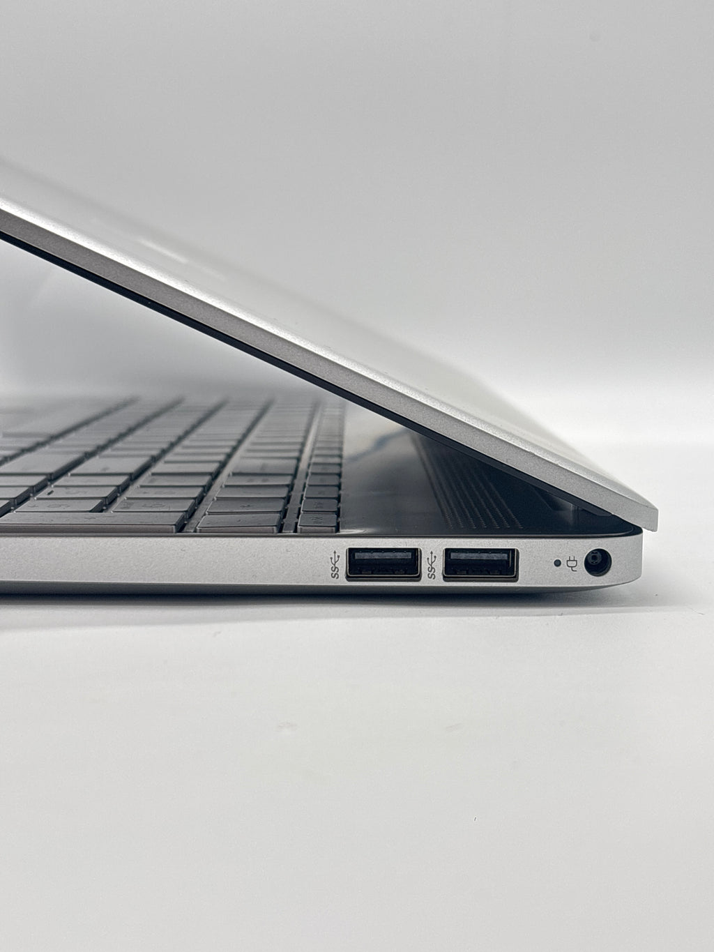 HP 15-dw3013dx i3-1115G4 8GB RAM 256GB SSD