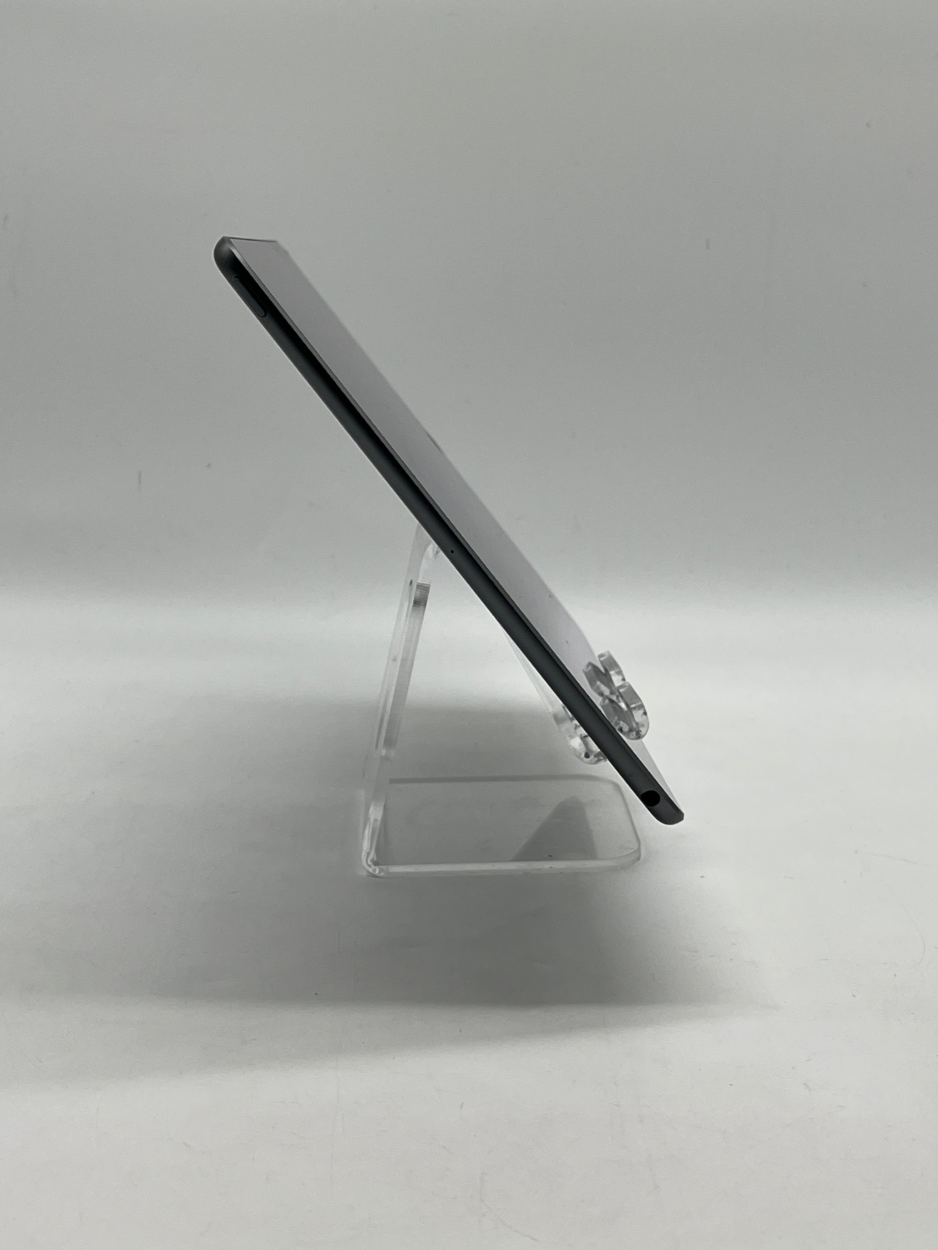 Apple iPad Air 3rd Gen A2152 64GB Wi-Fi Space Gray - Used
