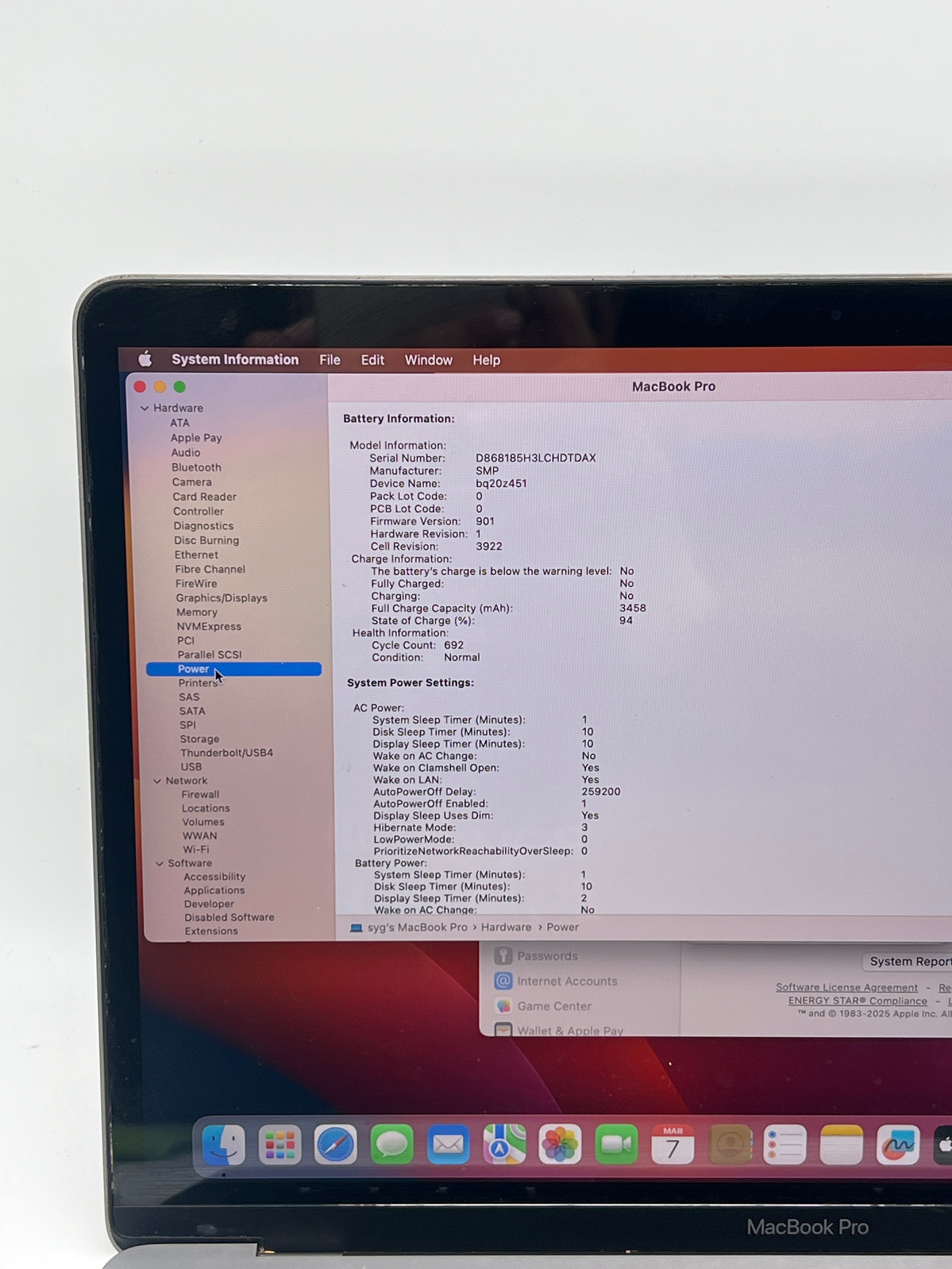 Apple MacBook Pro 13" A1706 Core i5 8GB RAM 256GB HD - For Parts (Read)