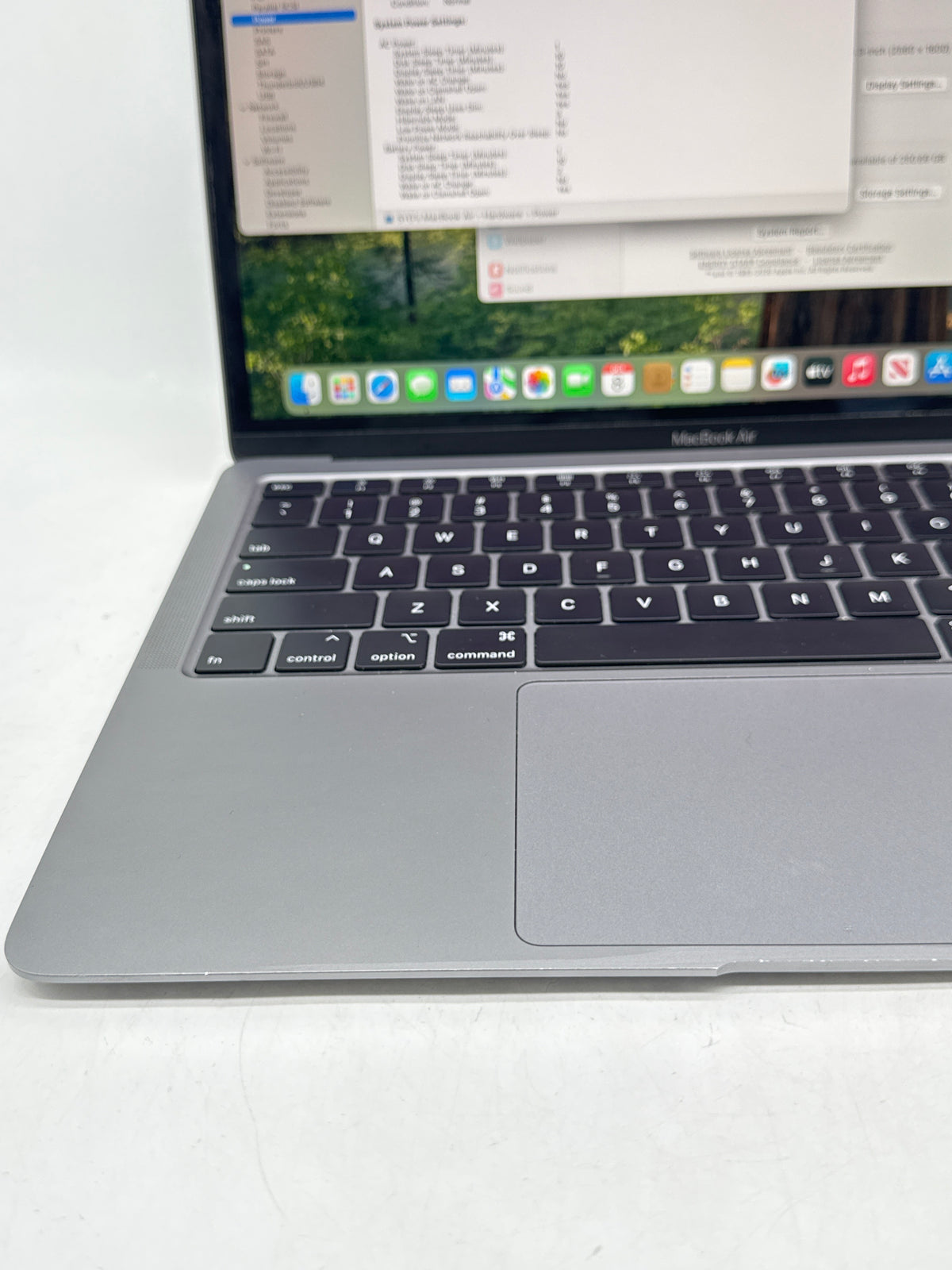 Apple MacBook Air 13in Retina A2179 2020 Core i3 8GB RAM 256GB SSD - Used