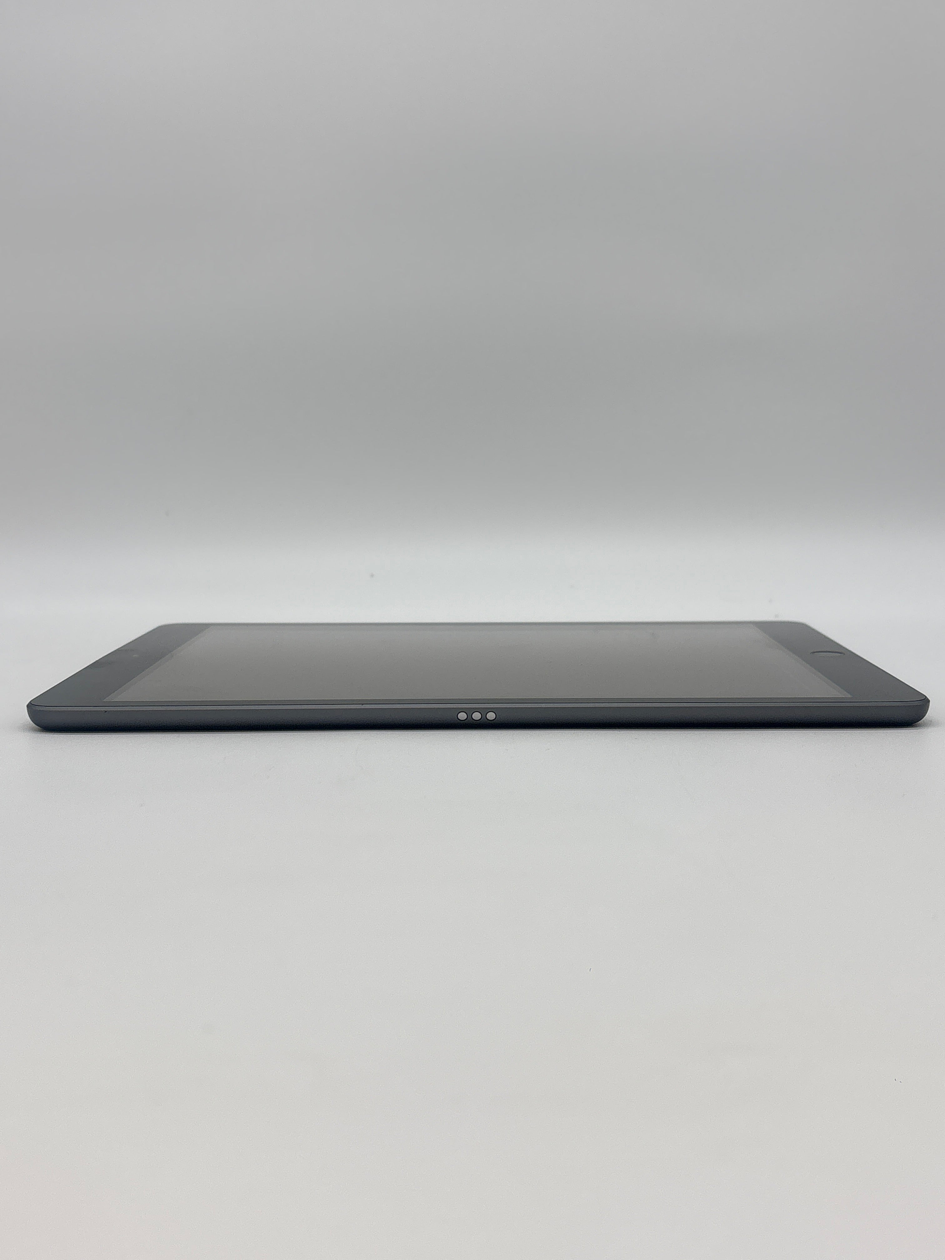 Apple iPad (8th Gen) 128GB Space Gray Unlocked Used