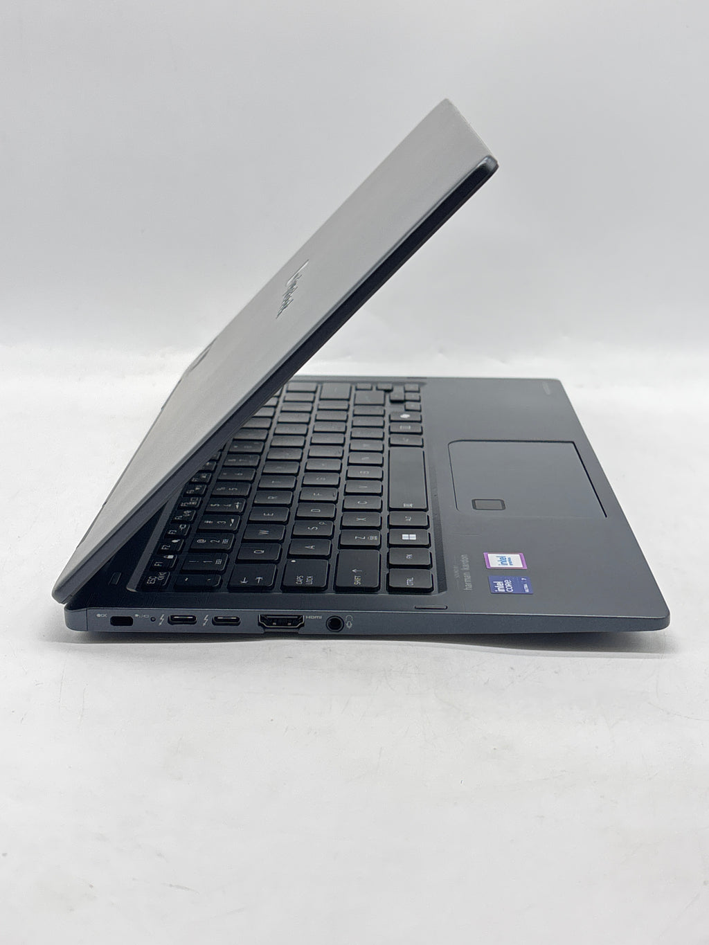DynaBook Portege X30W-M Ultra 7 255U 16GB RAM DDR5 512GB SSD 13.3in - Used