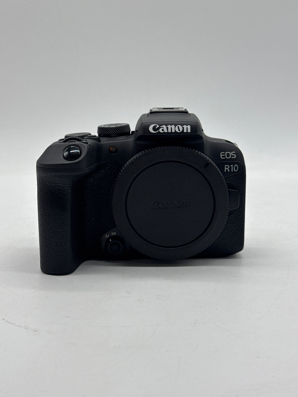 Canon EOS R10 Mirrorless Camera w/ RF-S 18-25mm Lens Black - Used