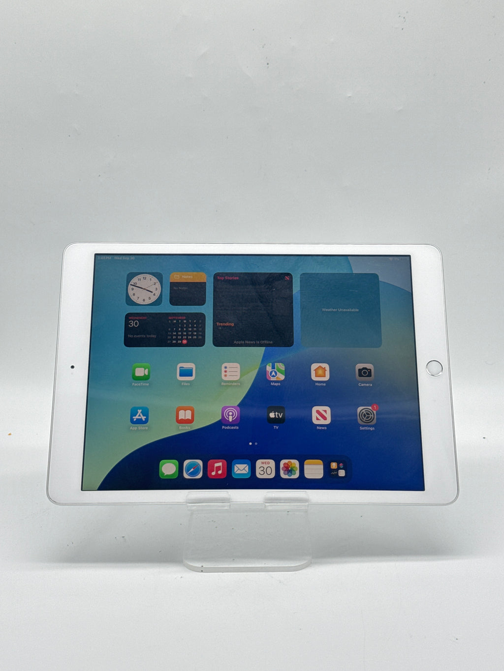 Apple iPad 7th Gen A2197 Wi-Fi 32GB Silver 10.2in - Read