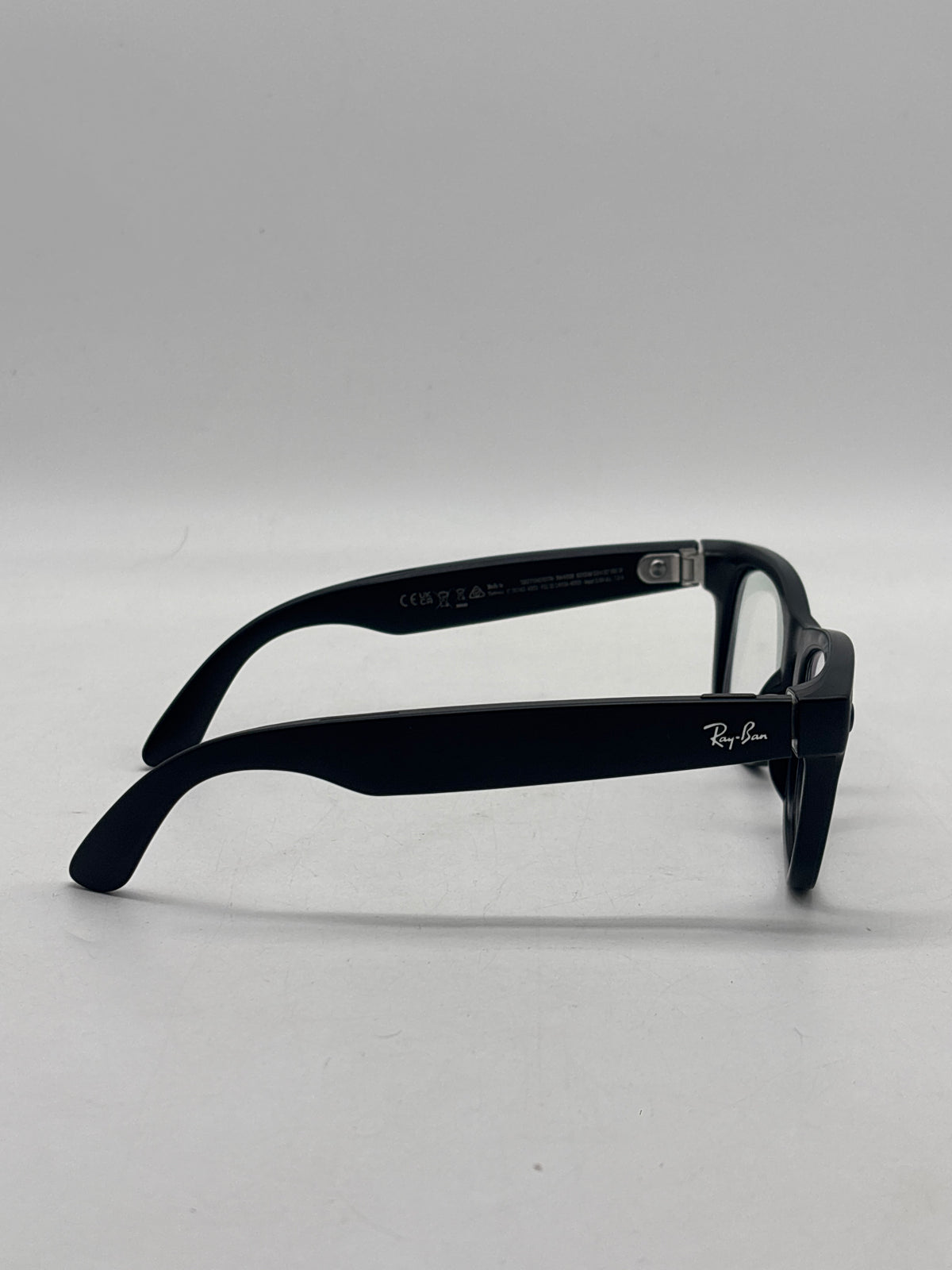 Ray-Ban Meta Wayfarer RW4008 Smart Glasses w/ Camera Black - Used