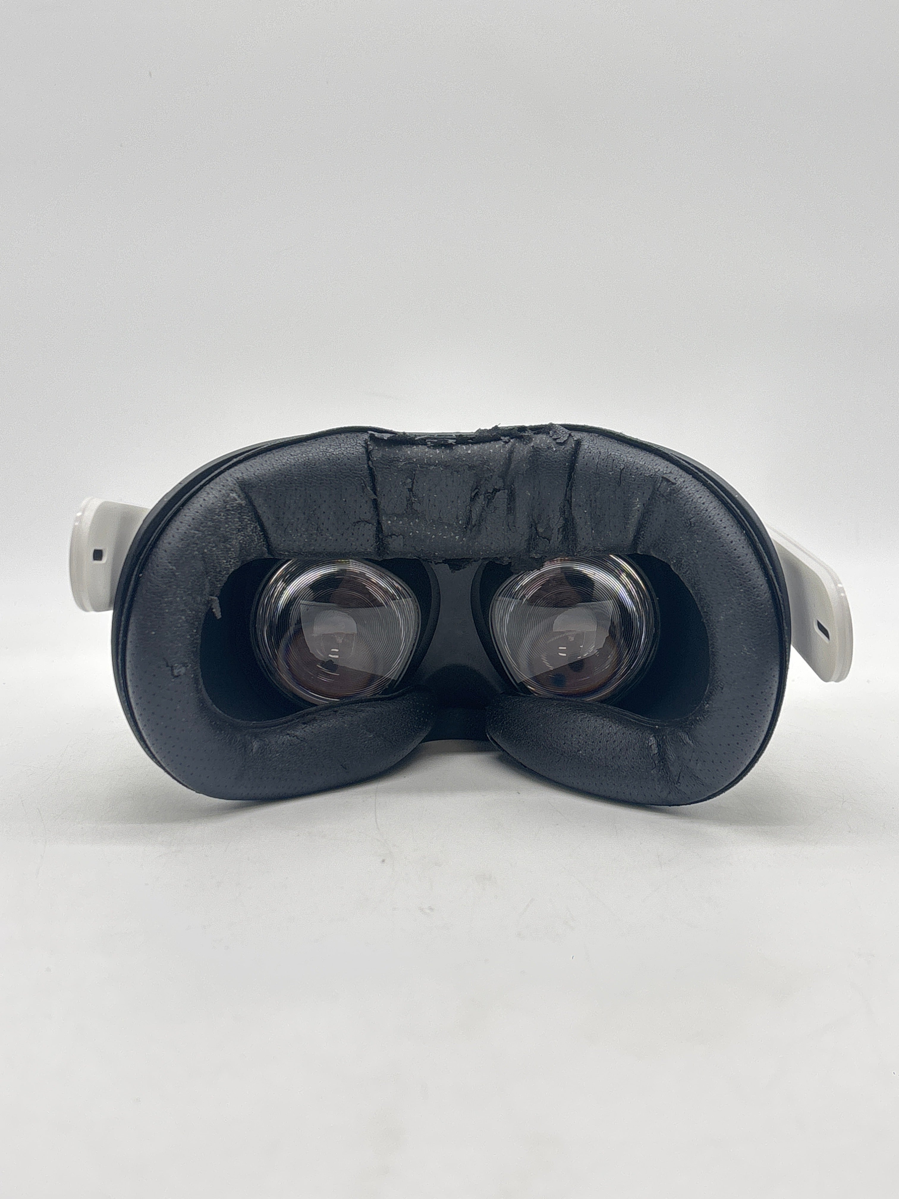 Meta Oculus Quest 2 128GB KW49CM Standalone VR Headset White