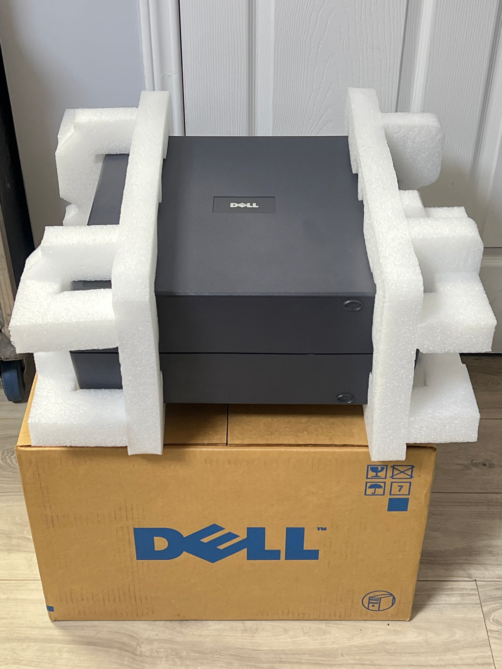 Dell PowerEdge SC-420 Tower Server 512MB RAM 80GB HDD - New Open Box