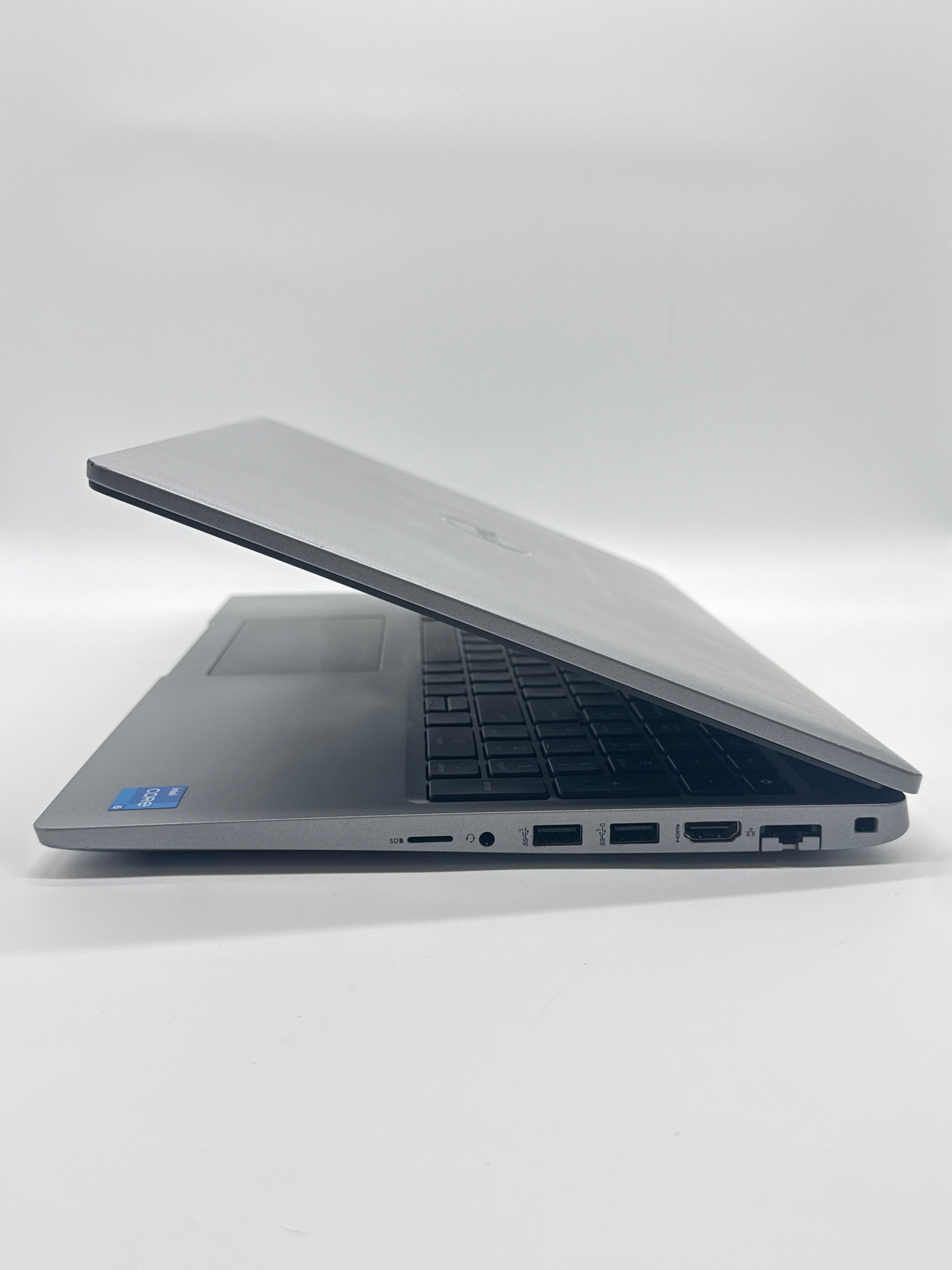 Dell Latitude 5530 i5-1235U 16GB RAM 256GB SSD