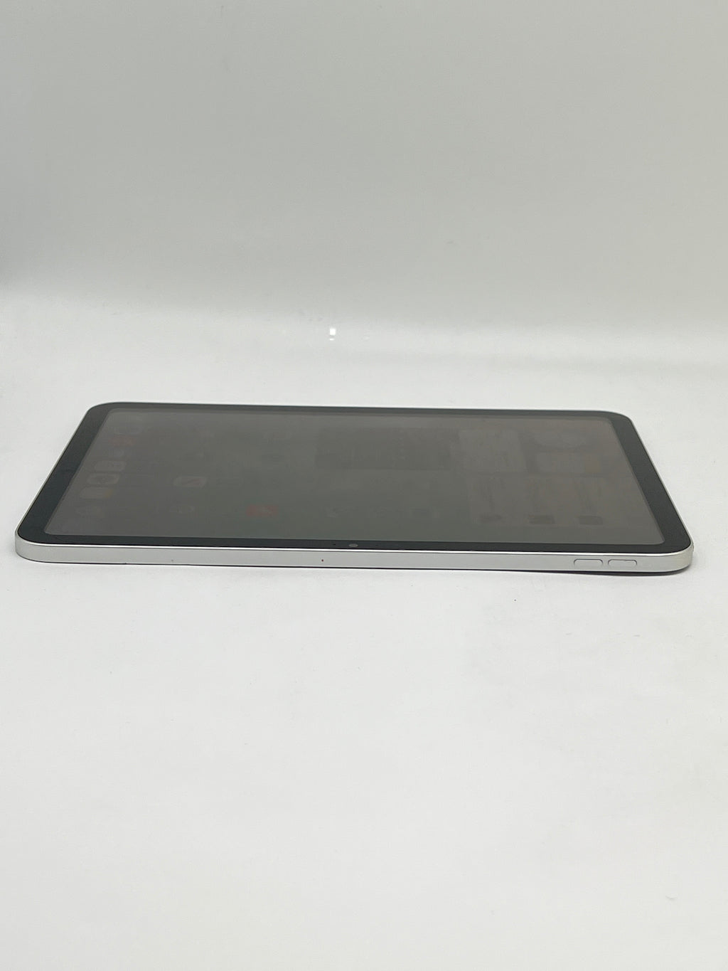 Apple iPad 10th Gen A2696 64GB Wi-Fi Silver - Used
