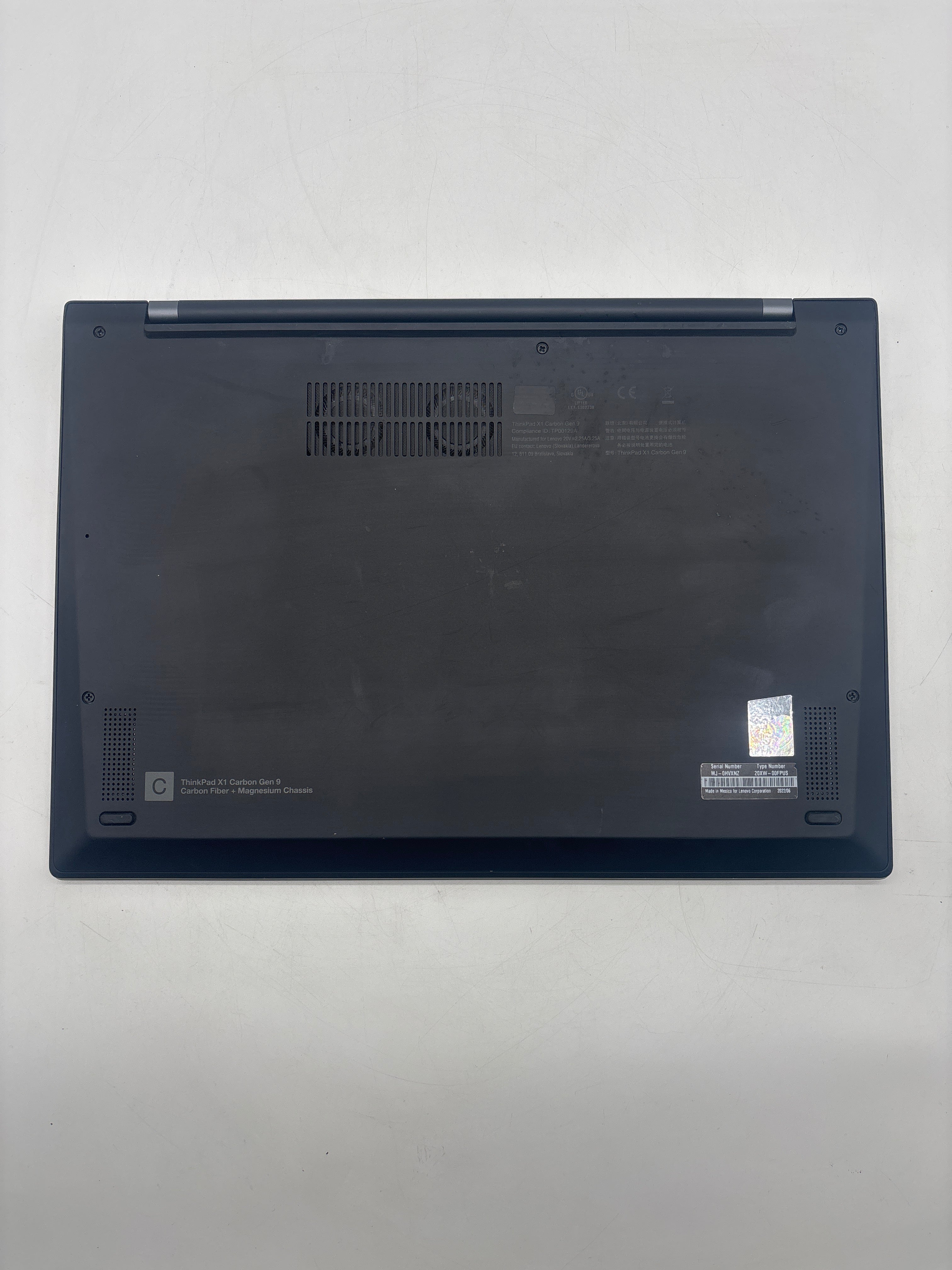 Lenovo ThinkPad X1 Carbon Gen 9 i5-1135G7 512GB 16GB RAM Win11 - Used