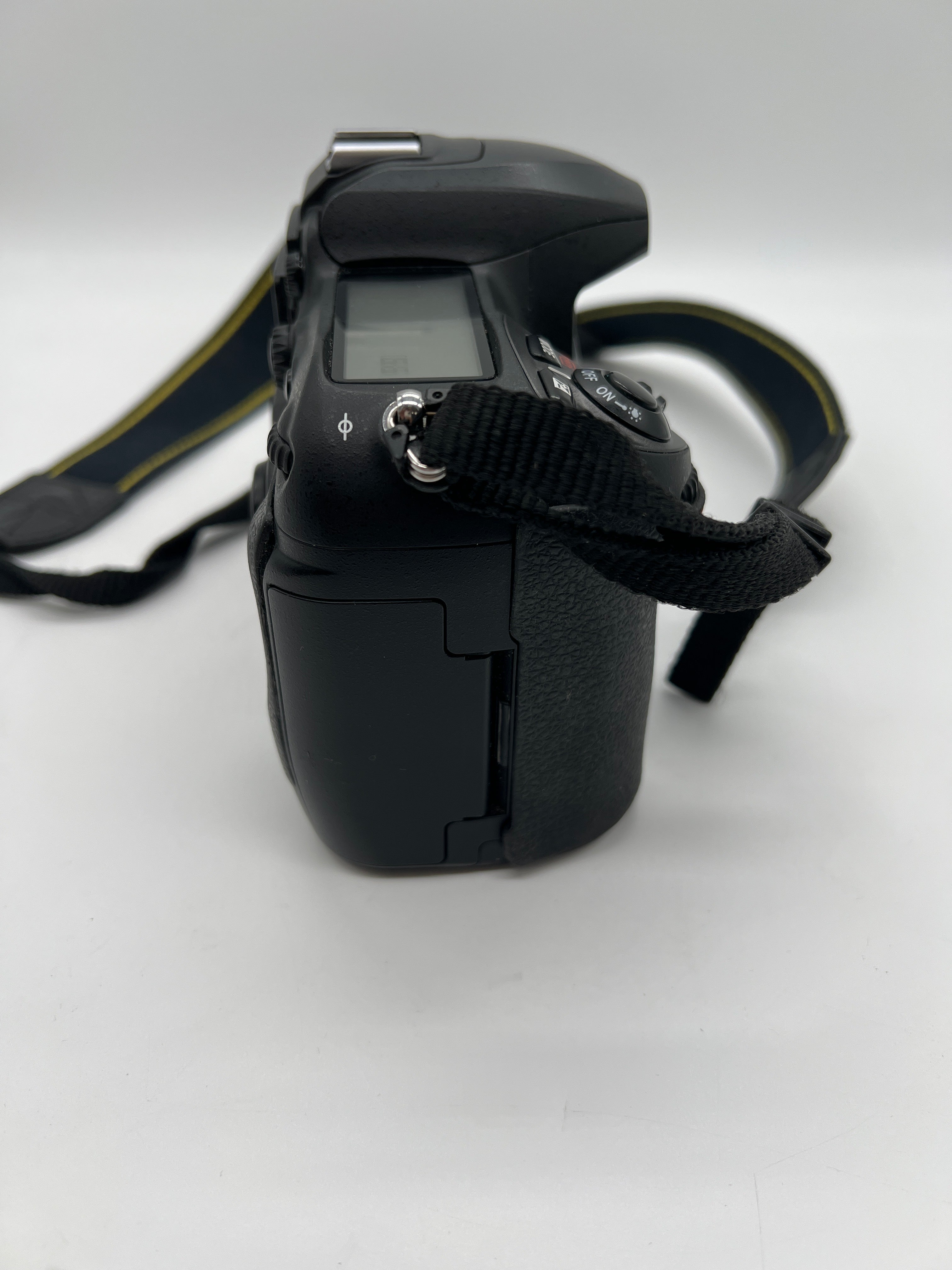 Nikon D200 Digital Camera Body (Shutter Count 64,217)