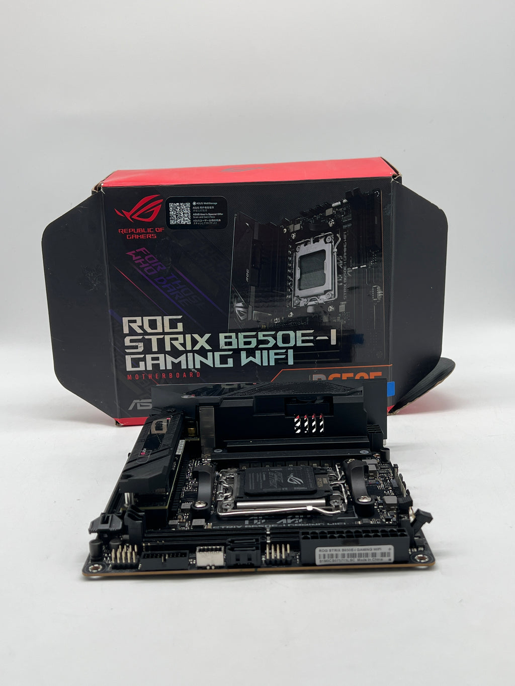 Asus ROG Strix B650E-I Motherboard AM5 Mini-ITX WiFi Black - Used