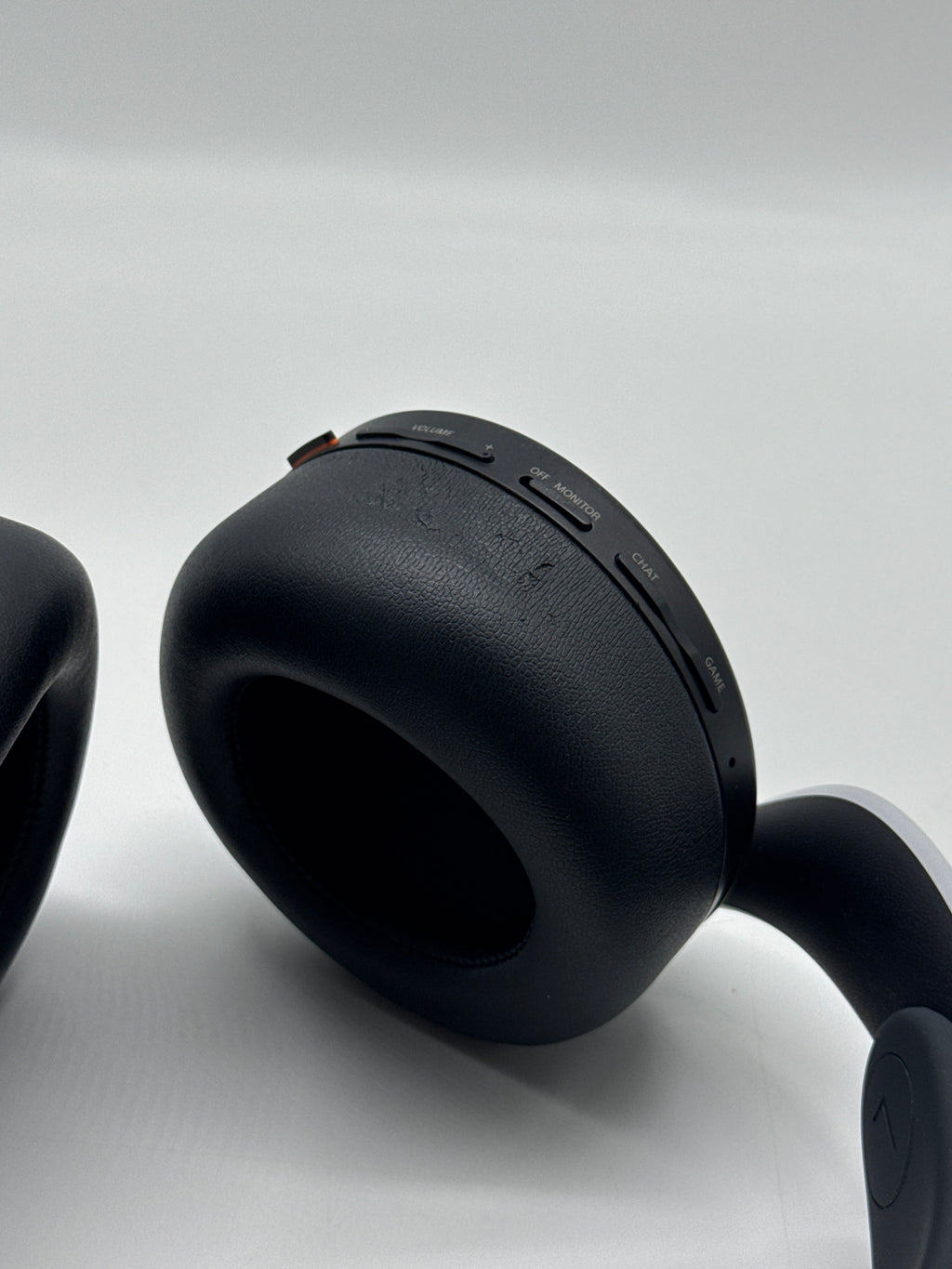 Sony PlayStation Pulse 3D Wireless Headset Black 3D Audio Mic - Used