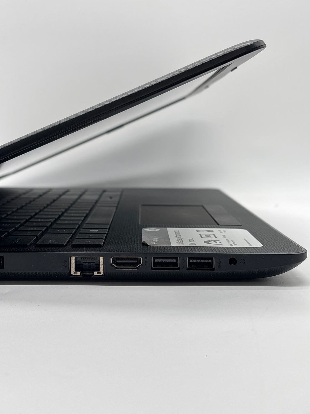 HP 15-bw075nr AMD A6-9220 4GB RAM 500GB HDD