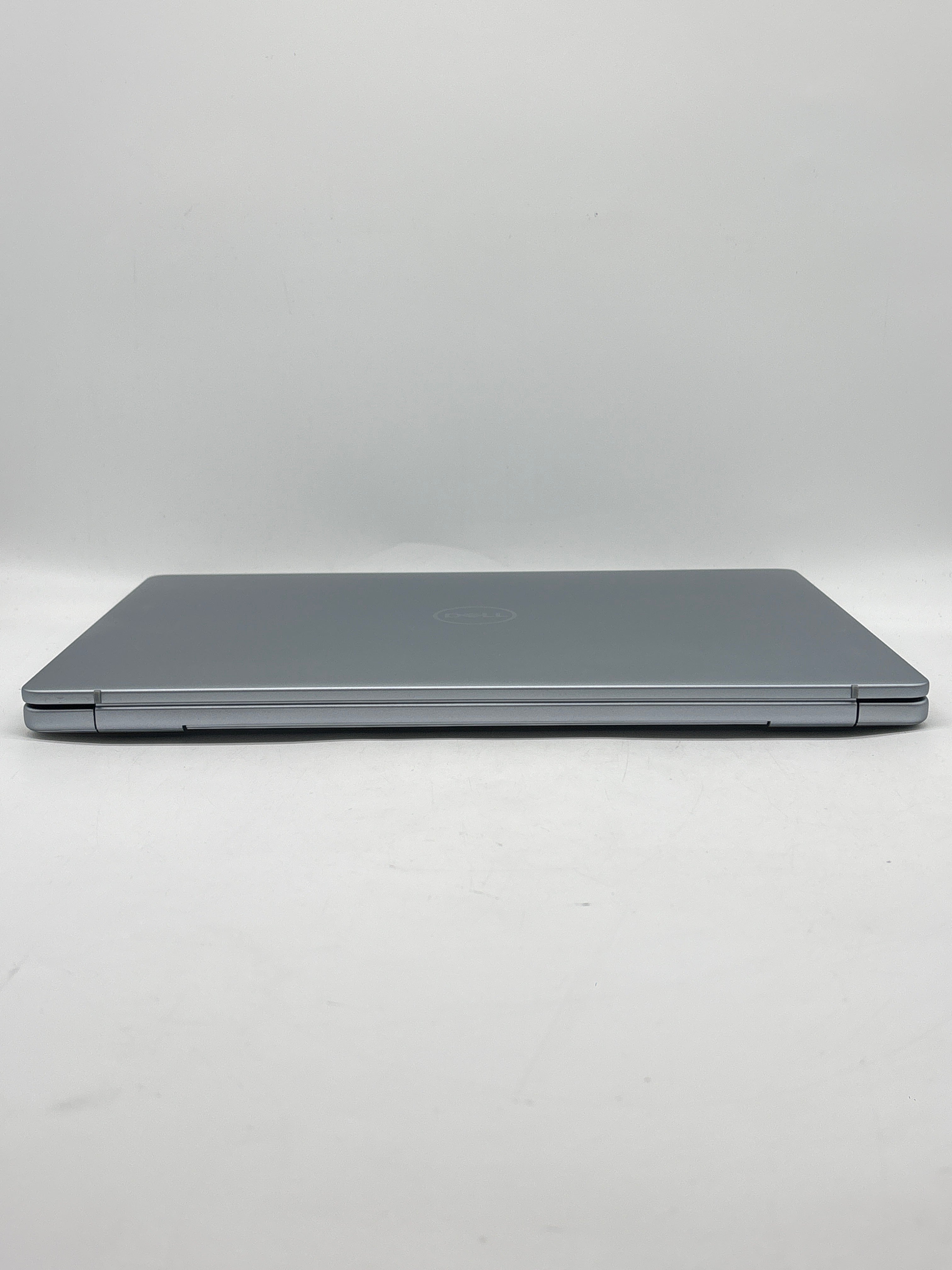 Dell Inspiron 16 5640 16" Core i5-1334U 16GB RAM 512GB SSD - Used