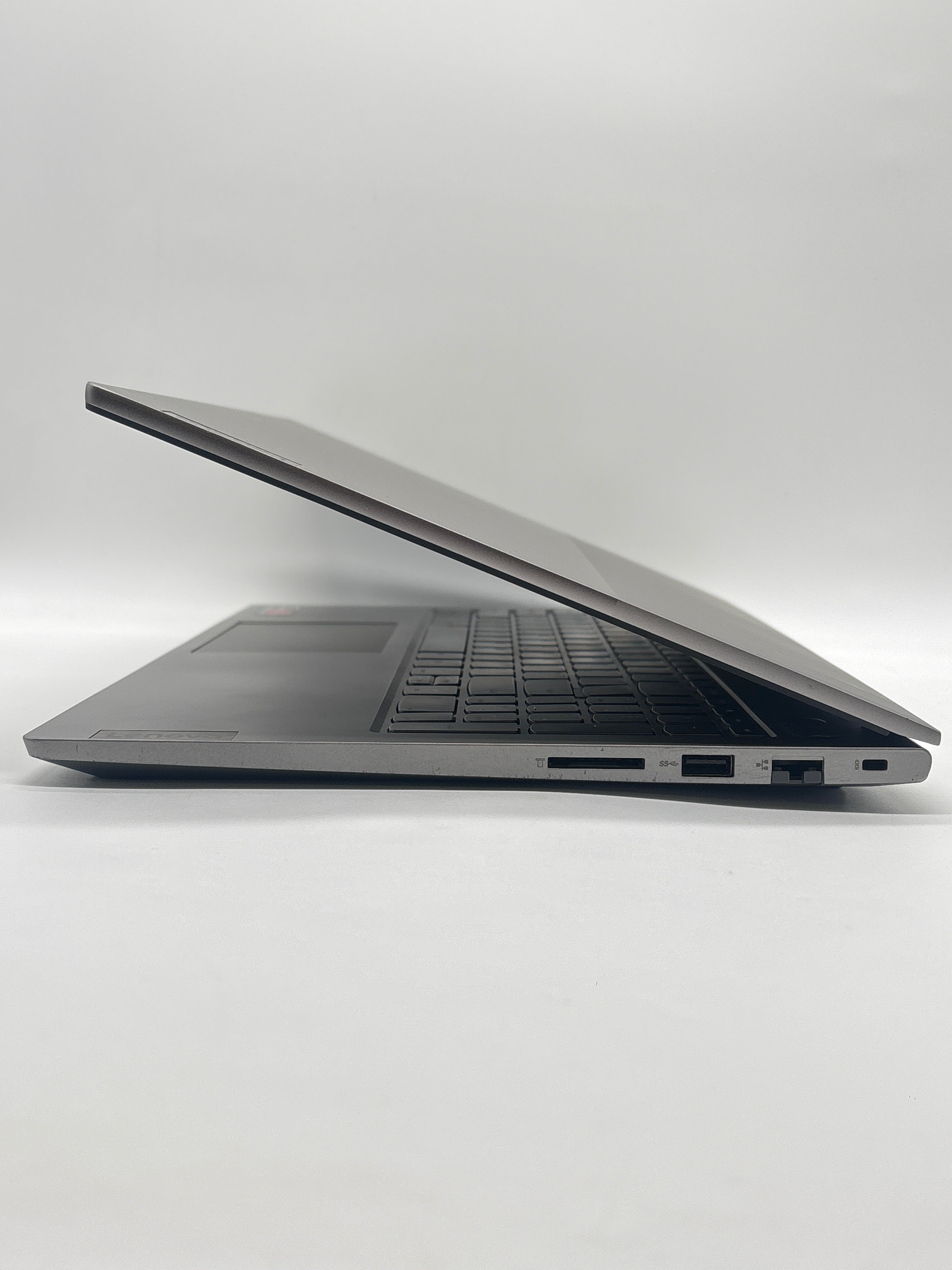 Lenovo ThinkBook 15 G2 ARE AMD Ryzen 5 4500U 8GB RAM 512GB SSD - For Parts (Read)