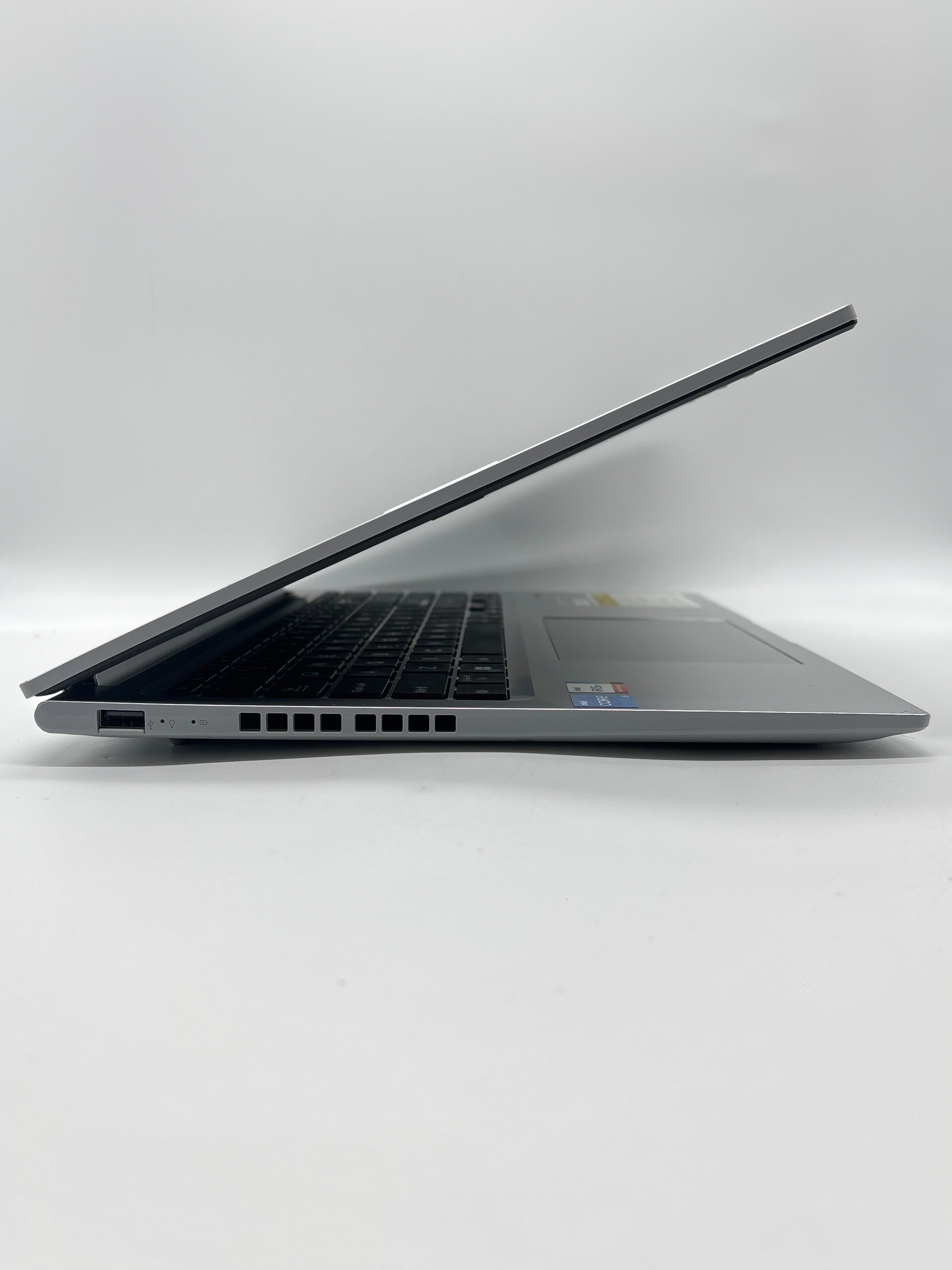 Asus VivoBook F1605Z i7-1255U 16GB RAM 512GB SSD