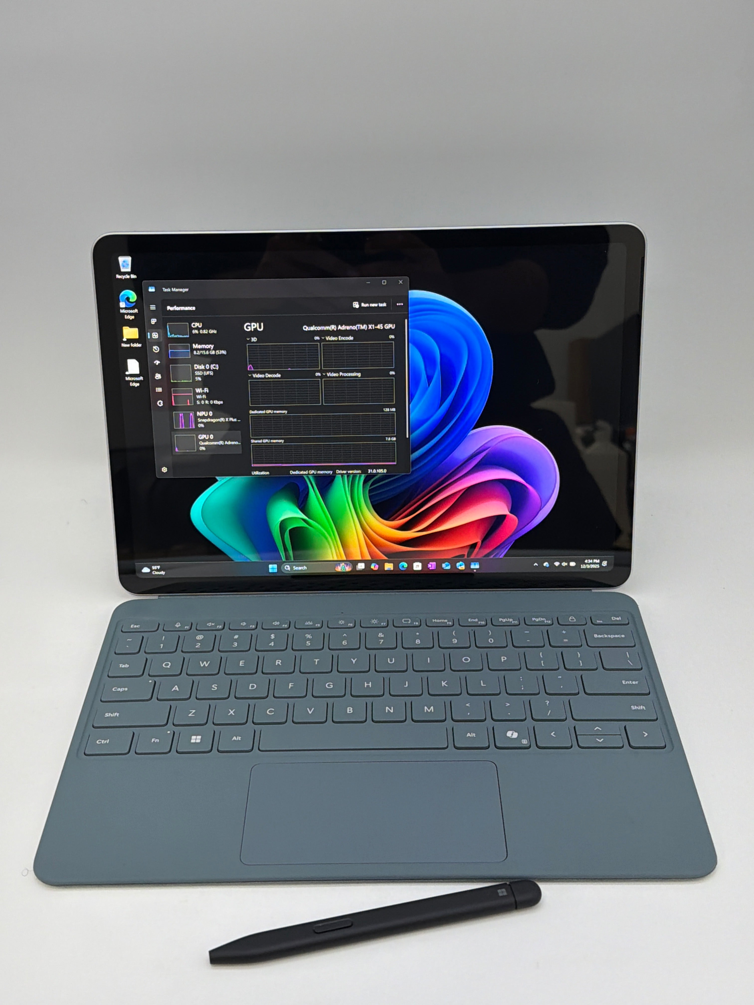Microsoft Surface Pro 12" 2110 Snapdragon X Plus 16GB RAM 256GB SSD Bundle
