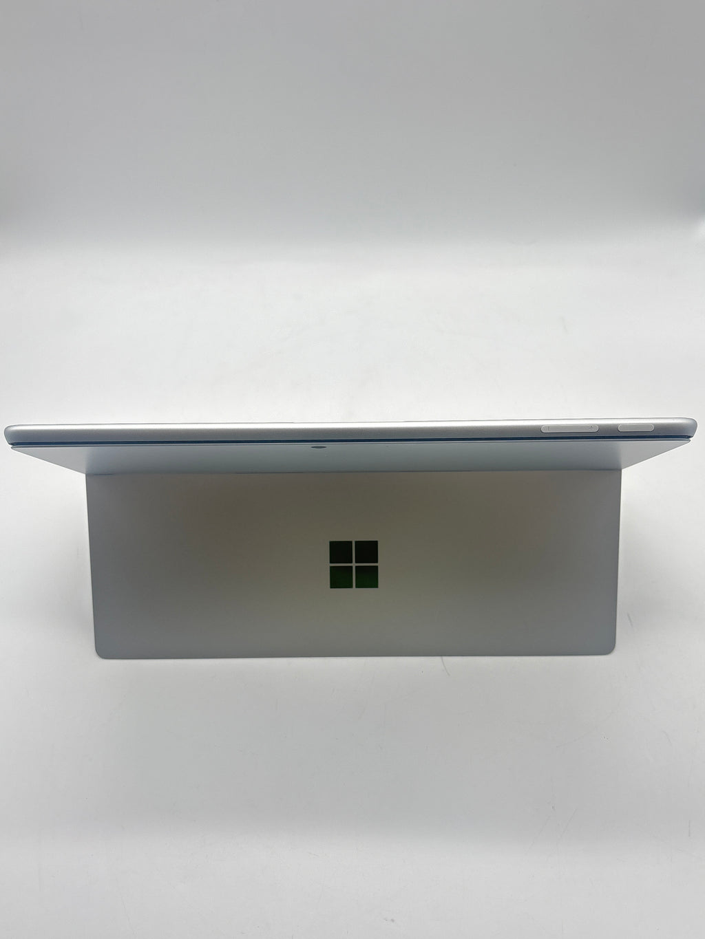 Microsoft 11th Edition 2076 Snapdragon X12 Core 32GB RAM 1TB SSD