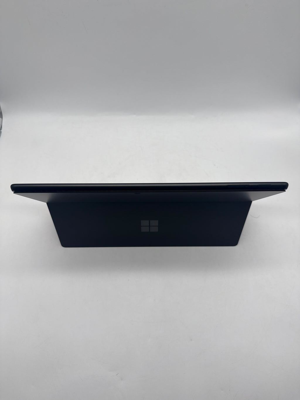 Microsoft Surface Pro 11 2076 Snapdragon X 12-Core 16GB RAM 256GB SSD