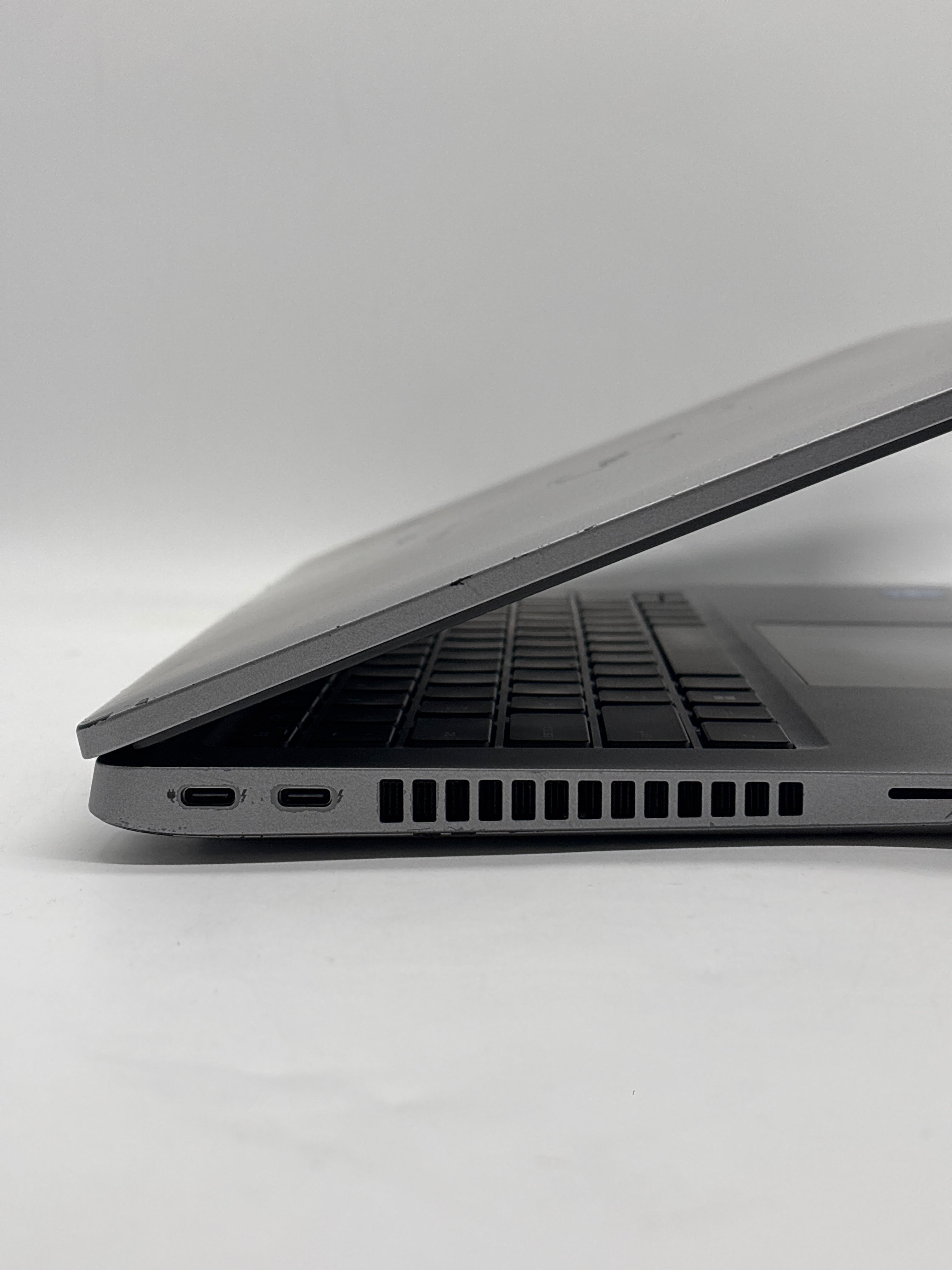 Dell Latitude 5430 14" Core i5-1235U 16GB RAM 256GB SSD Gray - For Parts