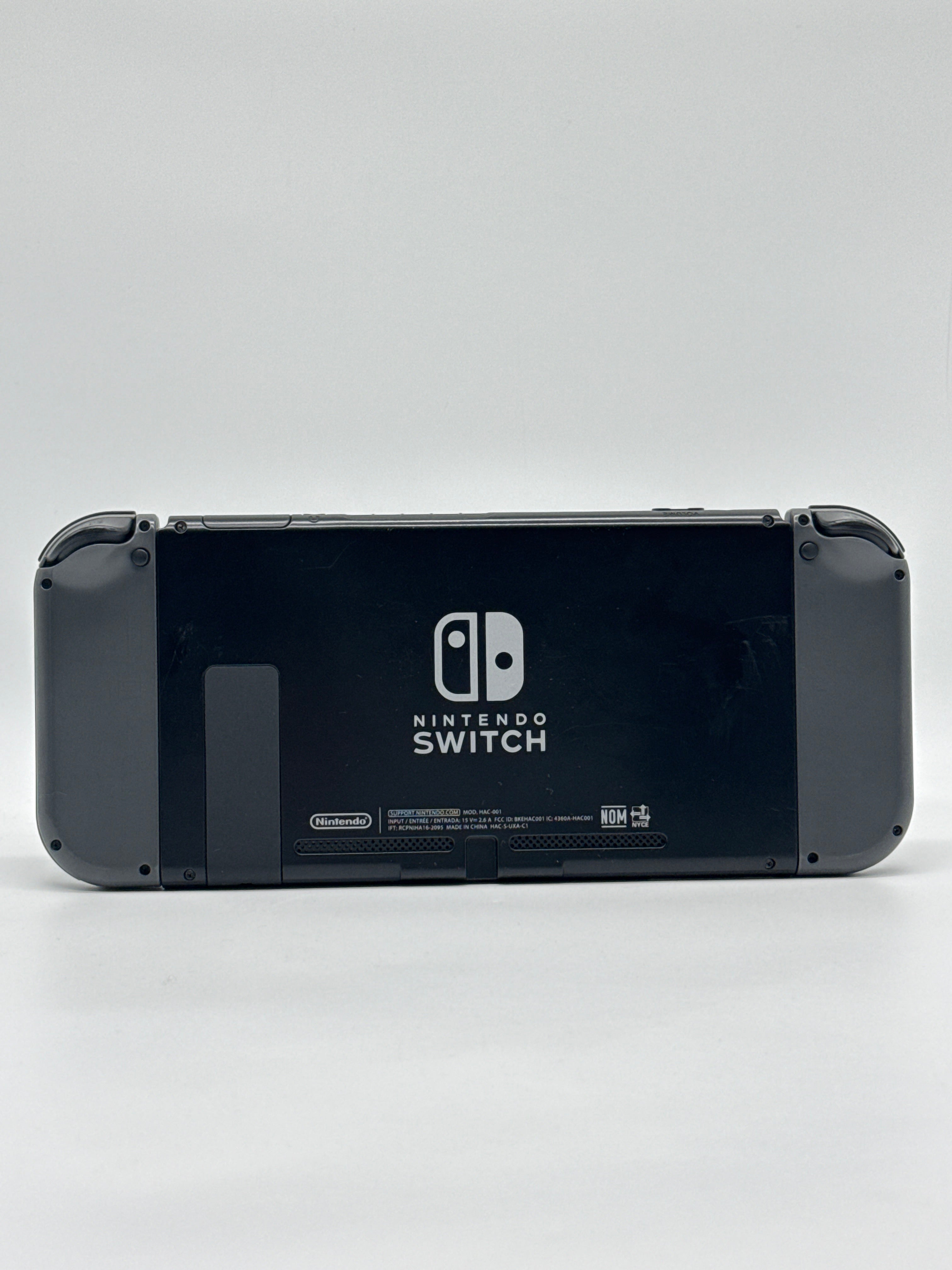 Nintendo Switch V1 Video Game Console HAC-001 32 GB Used w/ Case