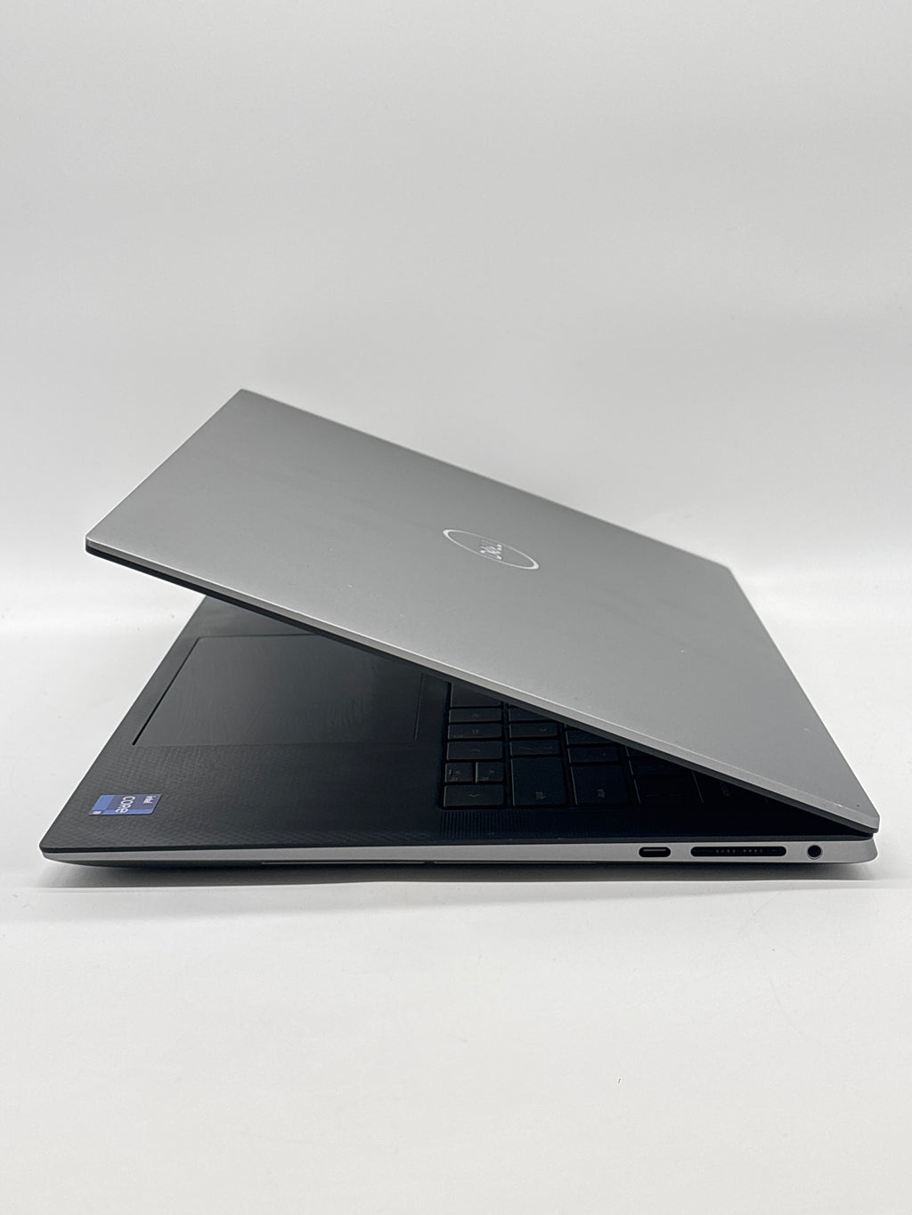 Dell Precision 5570 i9 64GB RAM 2TB SSD Black