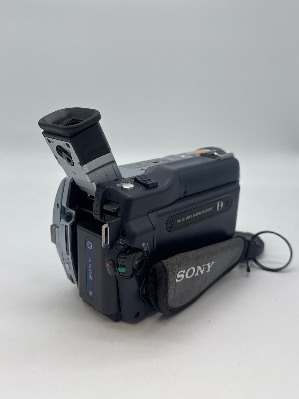 Sony Handycam DCR-TRV530 Digital8 Handheld Camcorder - Untested