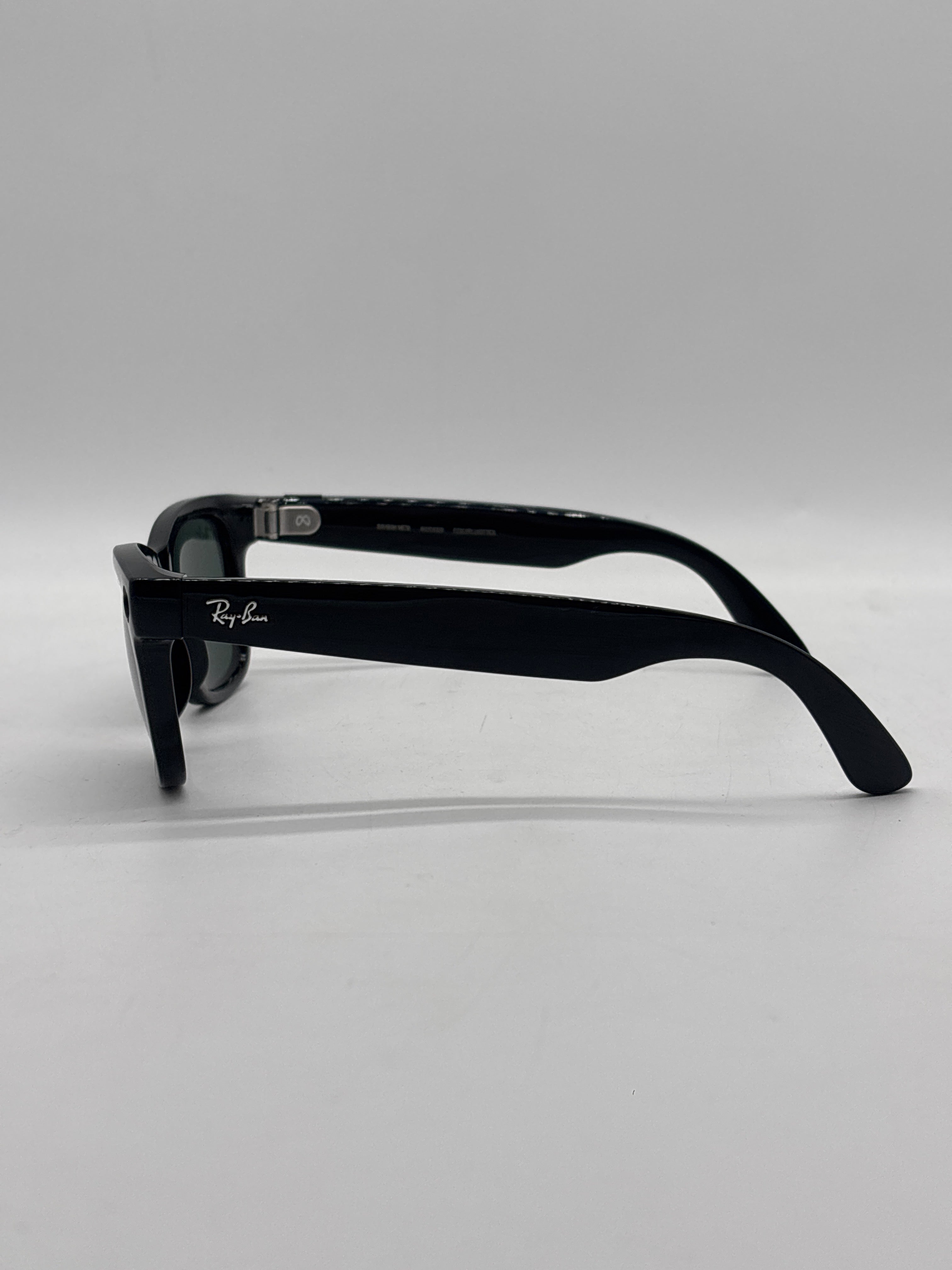 Ray-Ban Meta Wayfarer RW4008 Smart Glasses