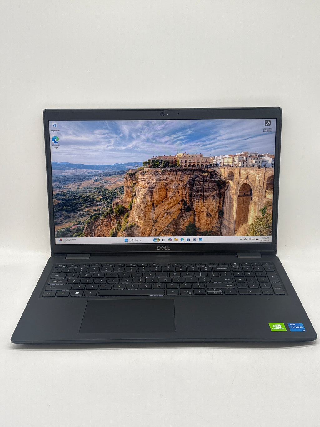 Dell Latitude 3520 15.6" Core i5-1135G7 4GB RAM 256GB SSD GeForce MX350 - Used