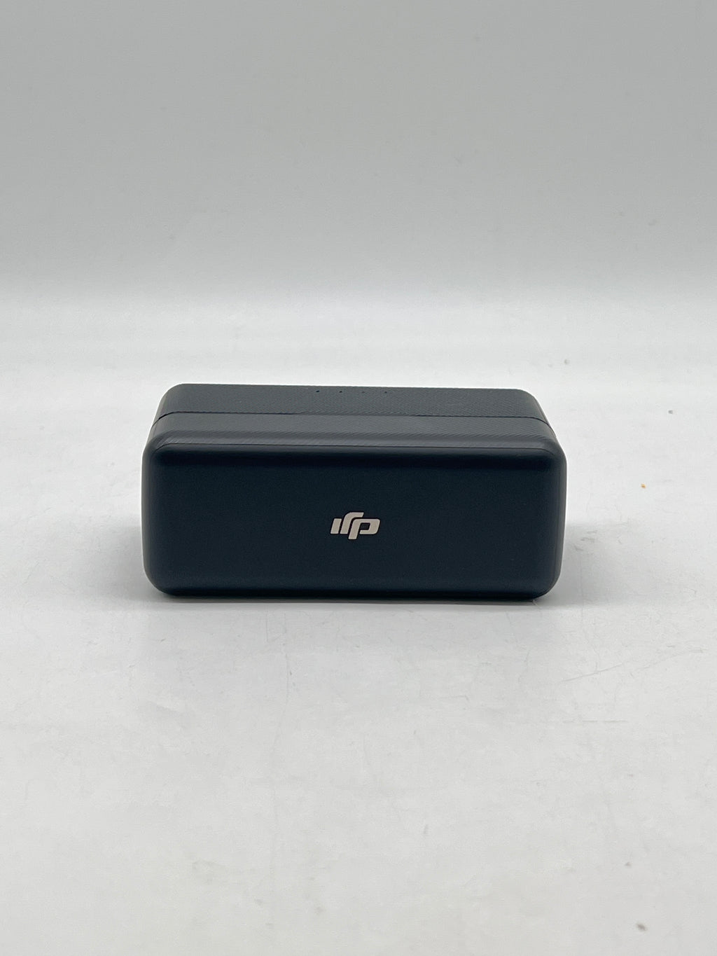 DJI Mic Wireless Microphone System 2 Transmitters Receiver Charging Case ASB01