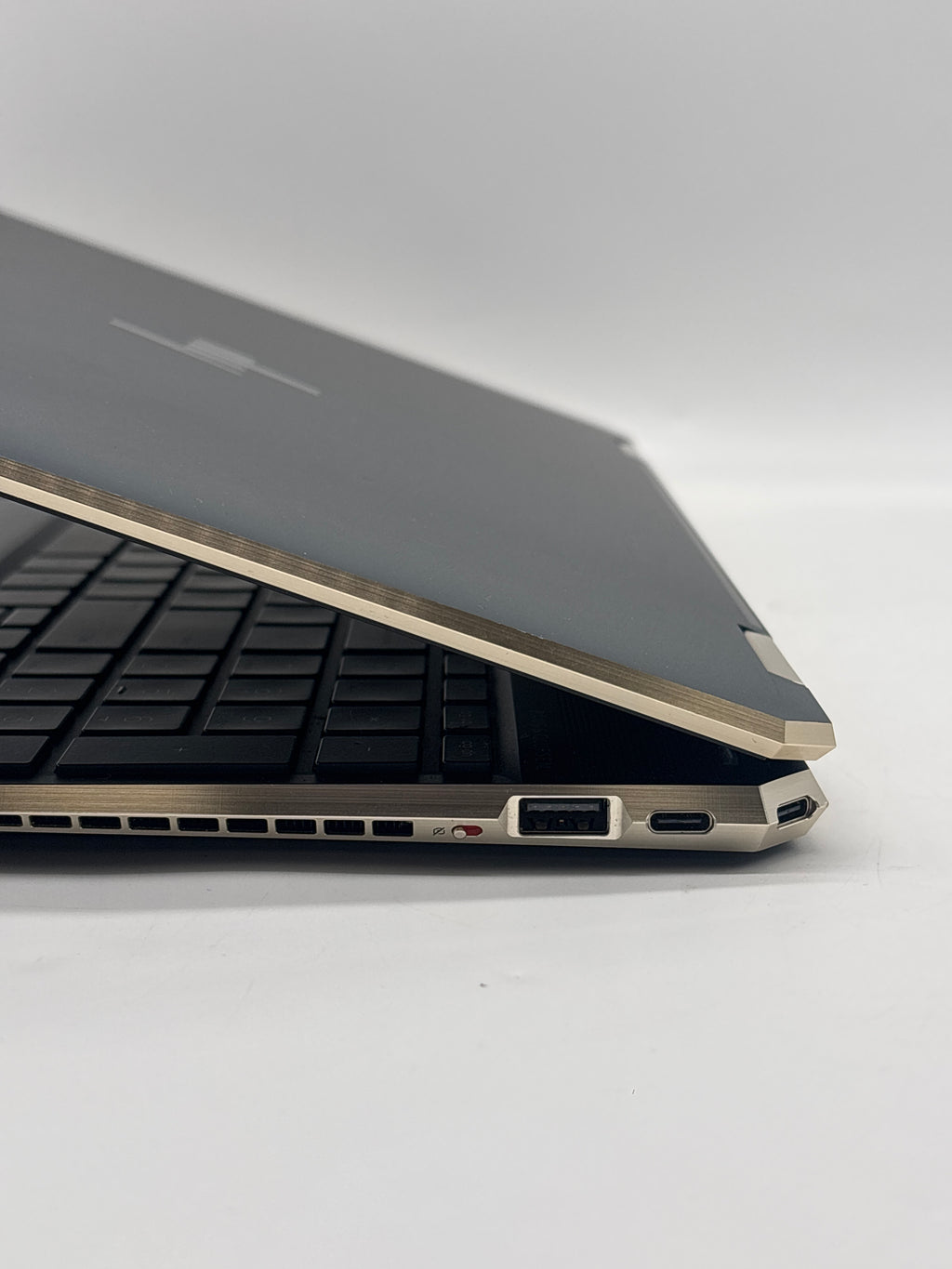 HP Spectre x360 15t-eb100 2-in-1 i7-1165G7 16GB RAM 256GB SSD Used
