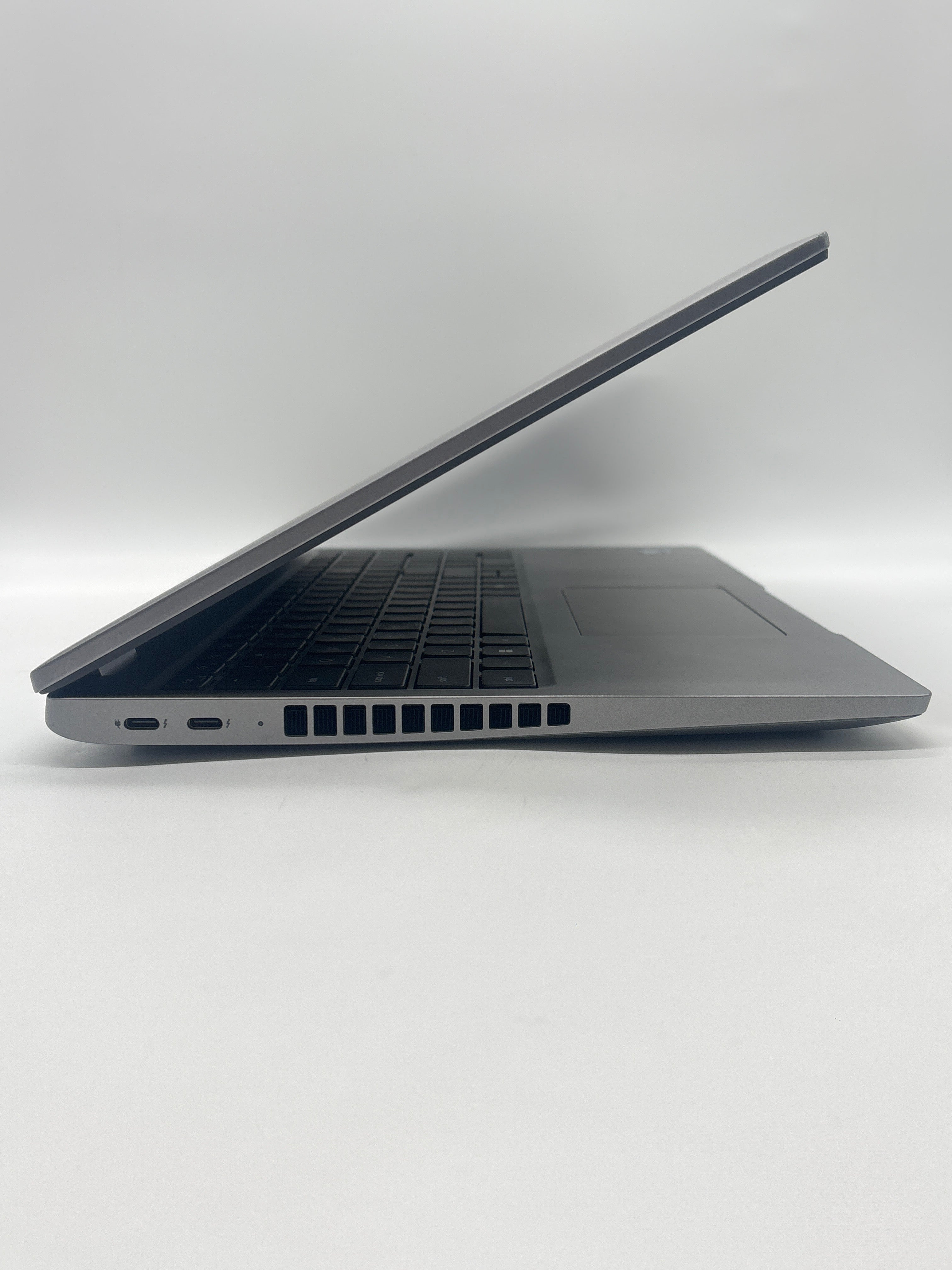 Dell Latitude 5550 Ultra 5 125U 16GB RAM 256GB SSD - Used (Warranty)