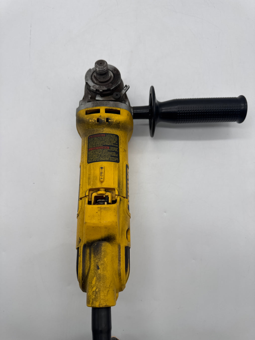 DEWALT DWE4012 120V 4-1/2" Corded Angle Grinder - For Parts (No Button)