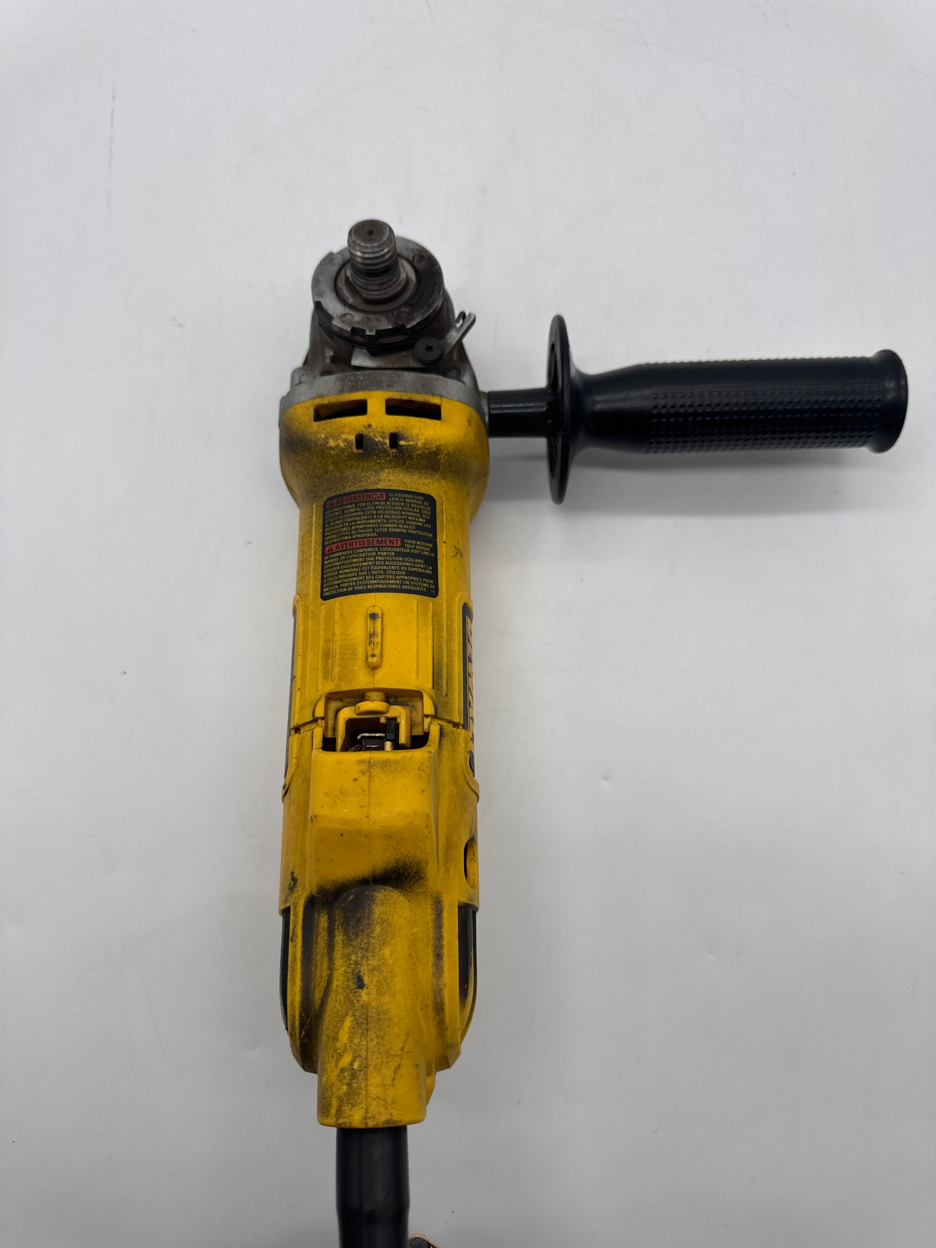DEWALT DWE4012 120V 4-1/2" Corded Angle Grinder - For Parts (No Button)