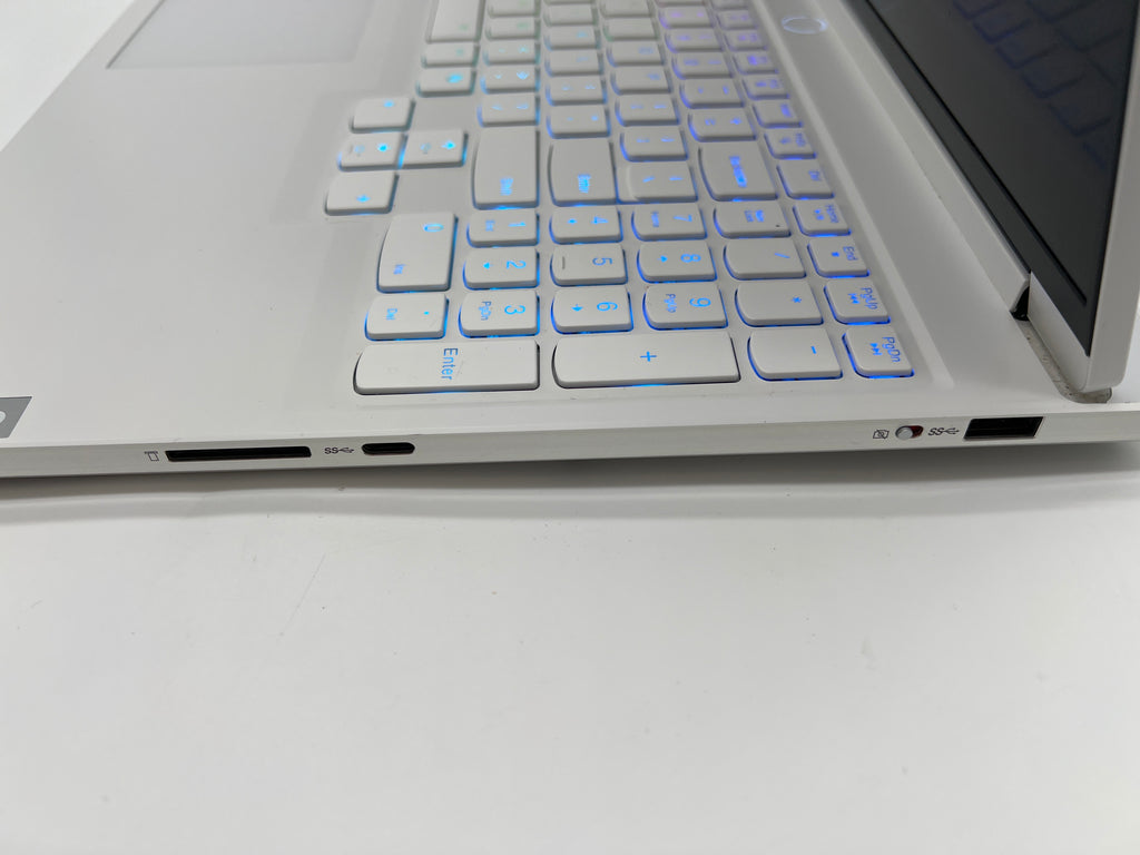 Lenovo Legion 7 16IRX9 16 inch i9-14900HX 32GB 1TB RTX 4070 White