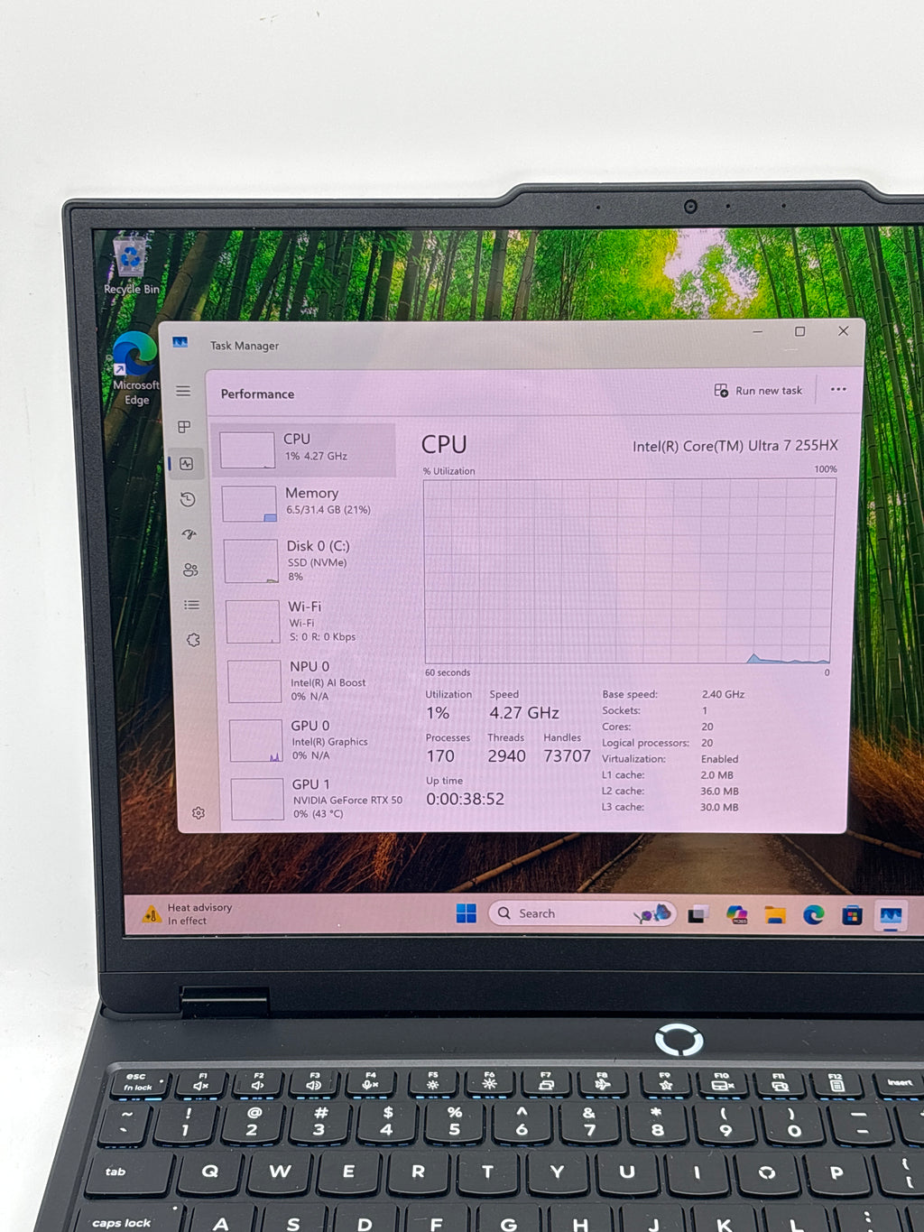 Lenovo Legion 5 15IAX10 15.6" Intel Core Ultra 7 255HX 32GB RAM 1TB SSD RTX 5070 Black - No Charger