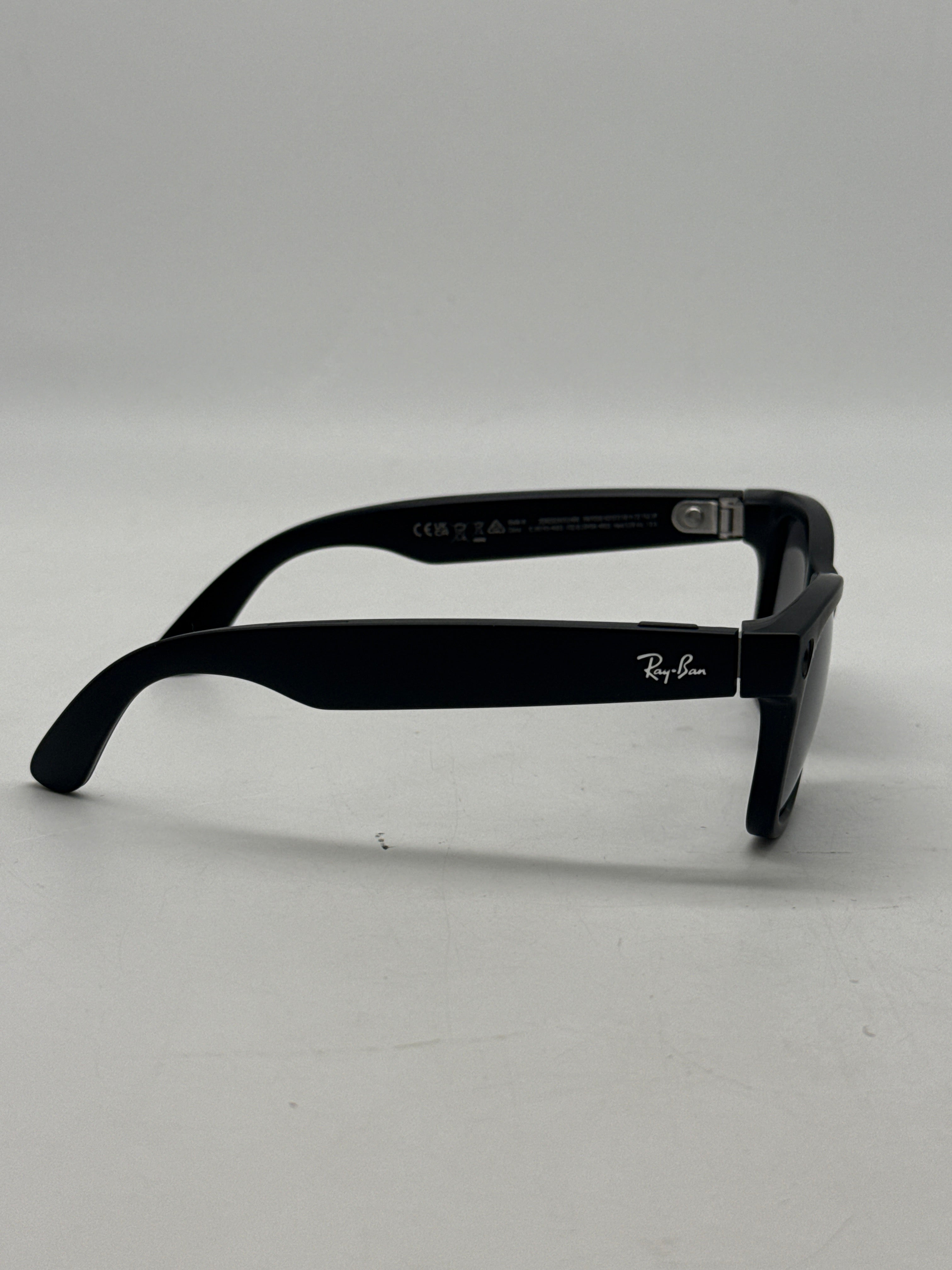 Ray-Ban Meta Wayfarer RW4006 Rebel Black Smart Glasses
