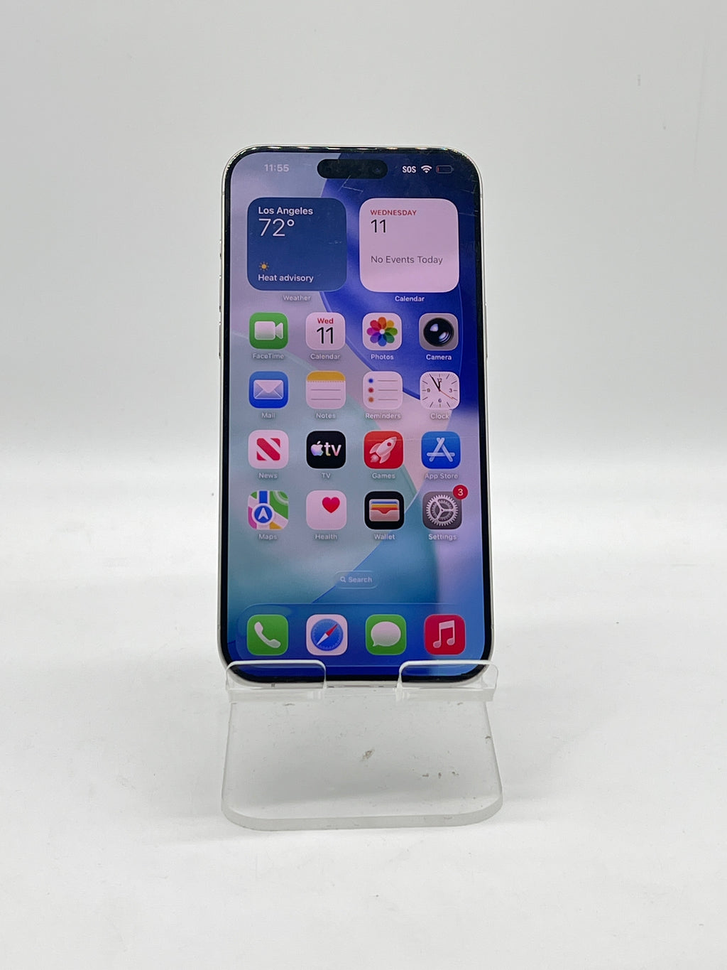 Apple iPhone 15 Pro Max 256GB Unlocked White - For Parts (Cracked Back)