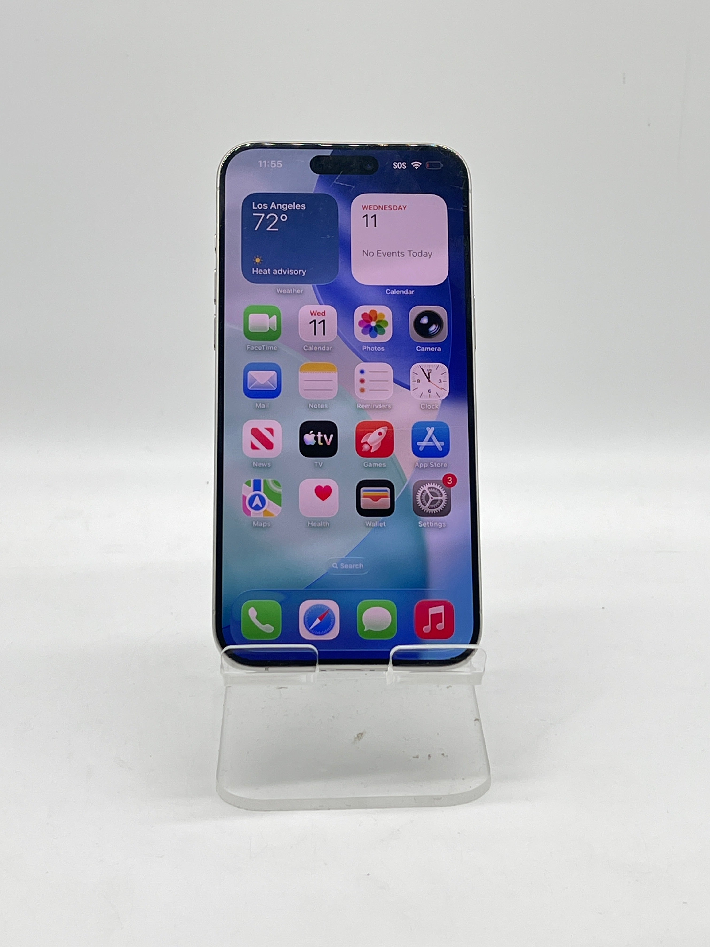 Apple iPhone 15 Pro Max 256GB Unlocked White - For Parts (Cracked Back)