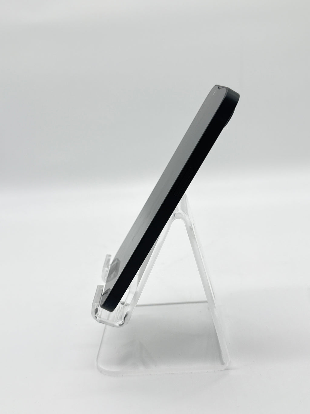 Apple iPhone 16e 128GB Black T-Mobile compatible - For Parts (READ DESC)