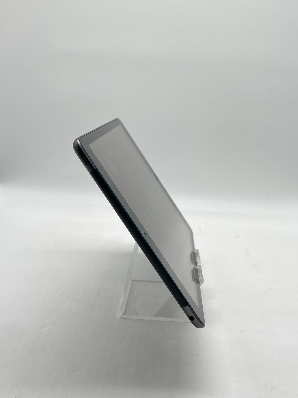 Apple iPad 9th Generation A2603 10.2" 64GB Wi-Fi + Cellular Space Gray - Front Screen Damage