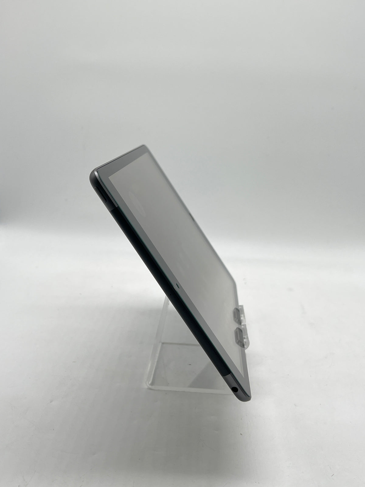 Apple iPad 9th Generation A2603 10.2" 64GB Wi-Fi + Cellular Space Gray - Front Screen Damage