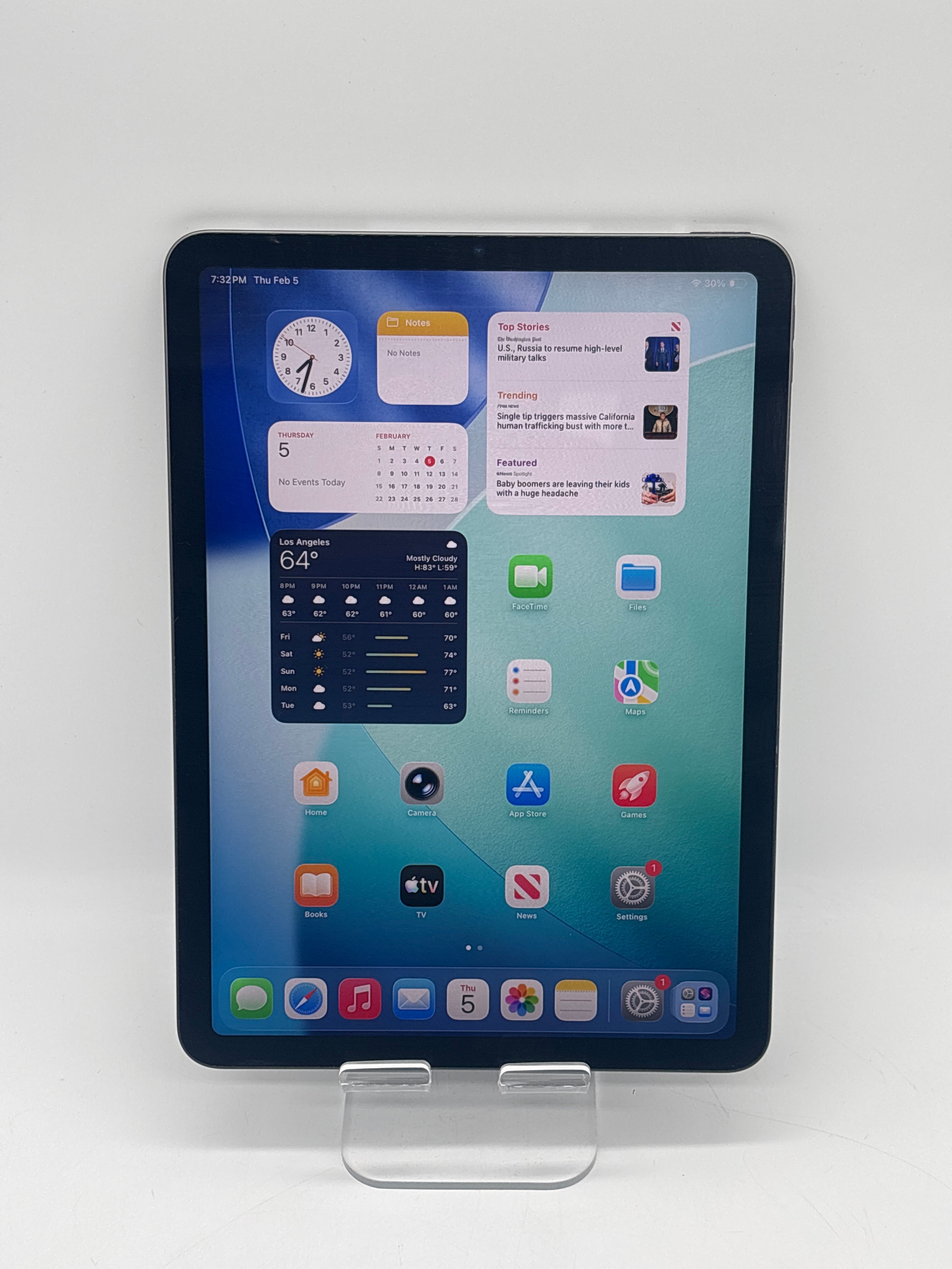 Apple iPad Air 5th Gen A2588 256GB WiFi Only