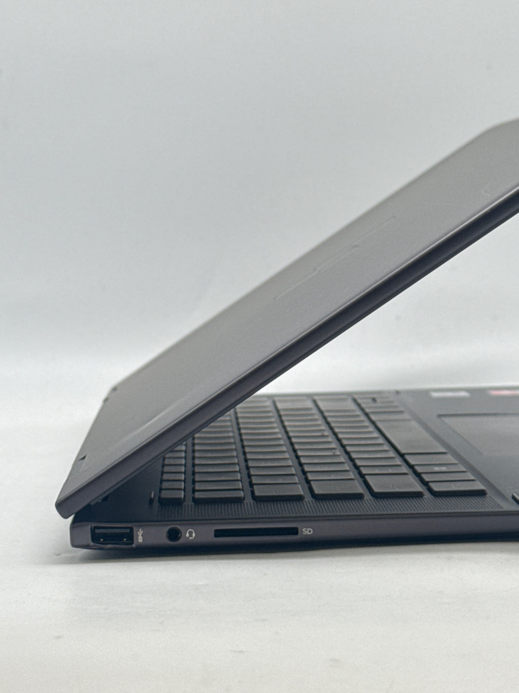 HP ENVY x360 15-fh0013dx 15.6" AMD Ryzen 5 7530U 8GB RAM 256GB SSD - Used