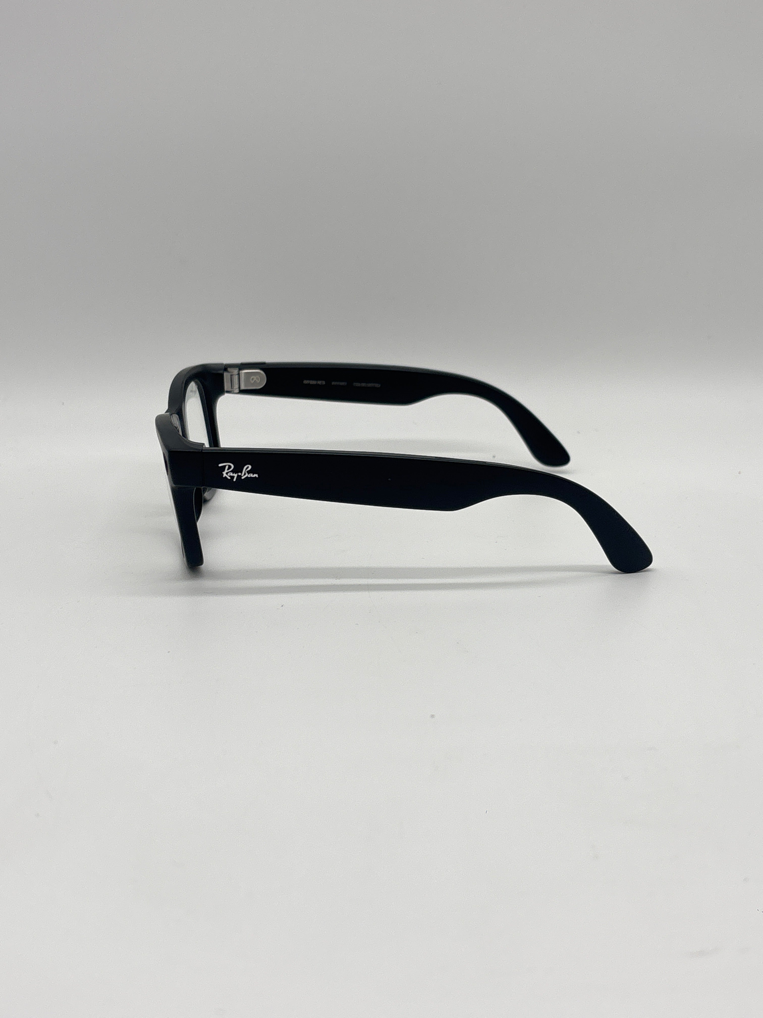 Meta Ray-ban Wayfarer Smart Glasses Black RW4006