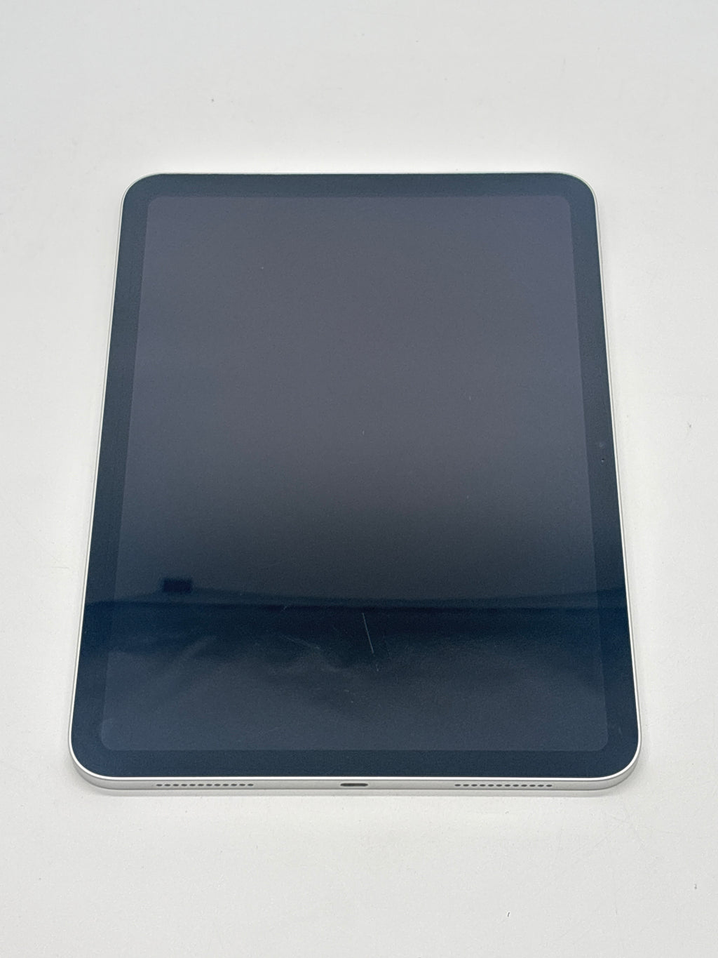 Apple iPad (11th Gen) 10.9 in A16 128 GB Silver Unlocked Used