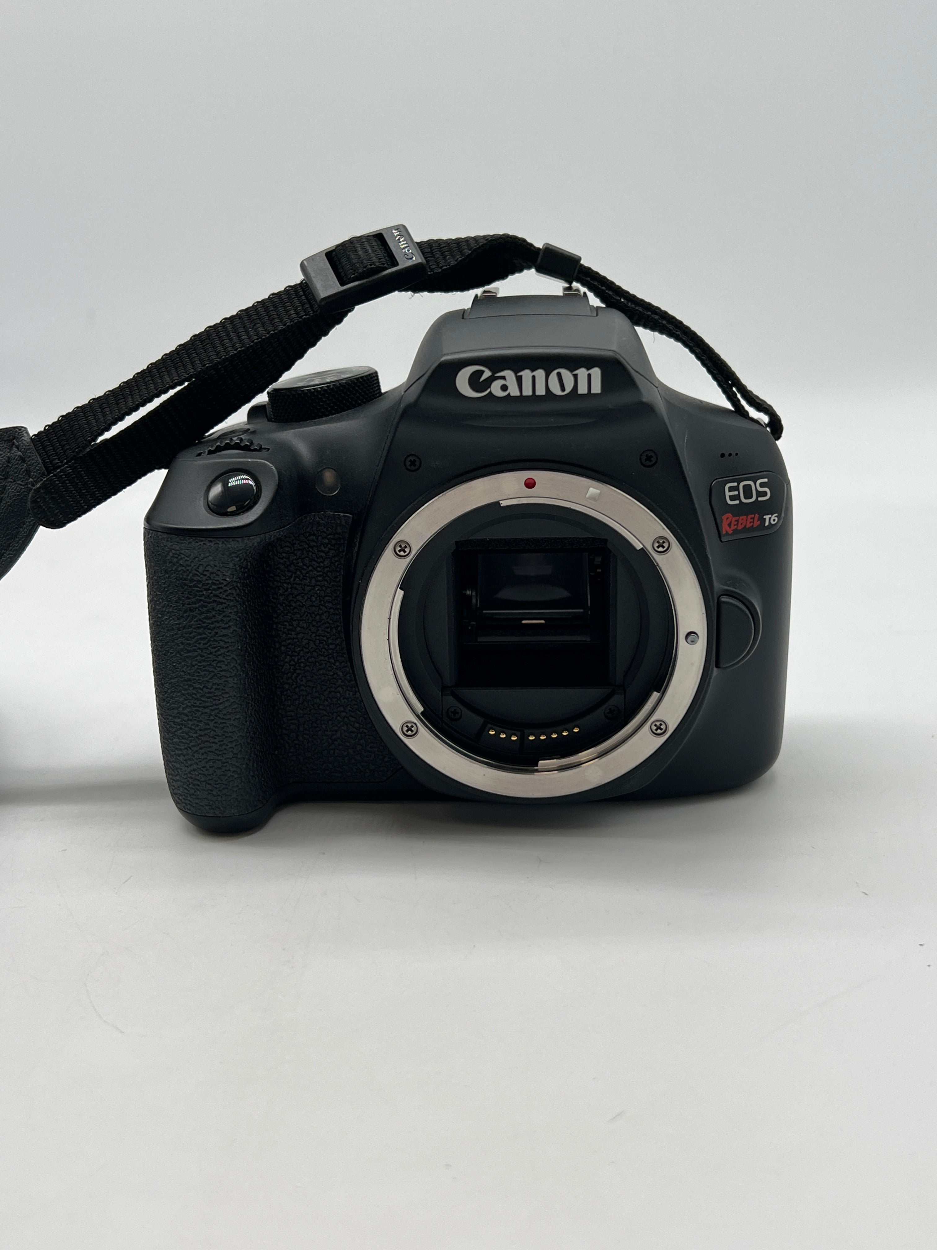 Canon EOS Rebel T6 Digital Camera 18MP W 18-55mm Lens - Used without Battery