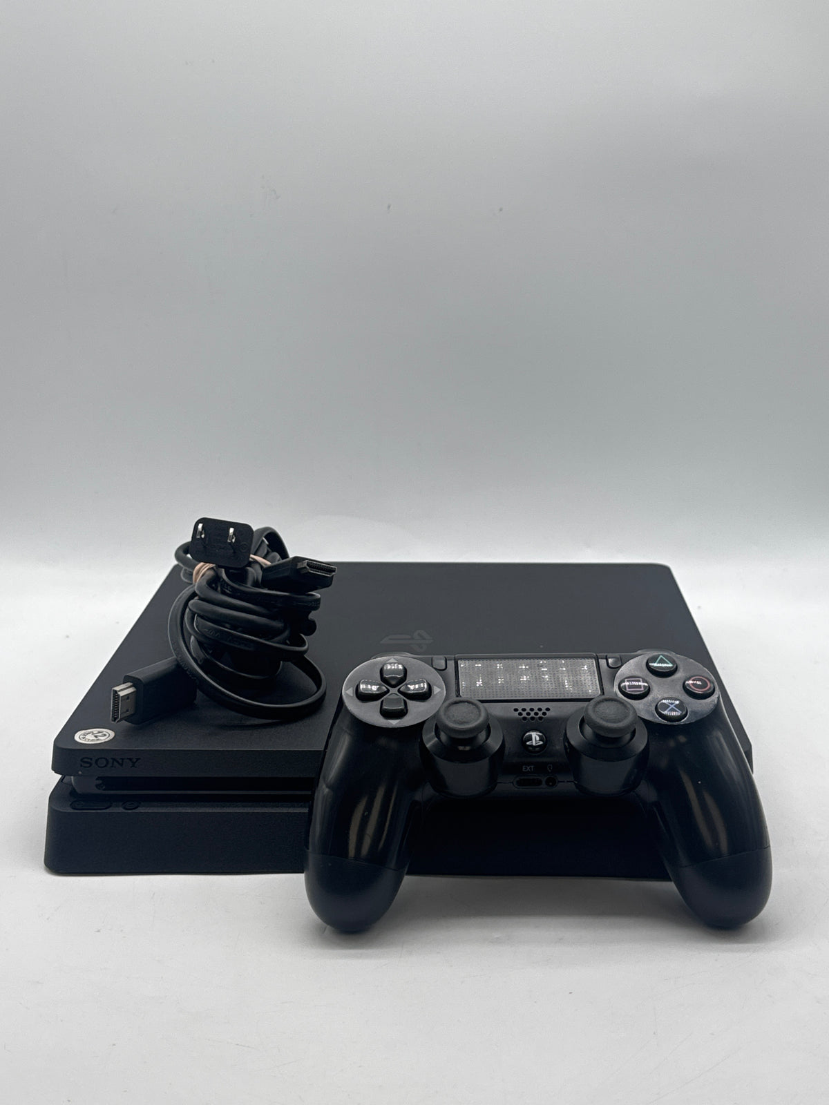 Sony PlayStation 4 Slim CUH-2215B 1TB Black - Used
