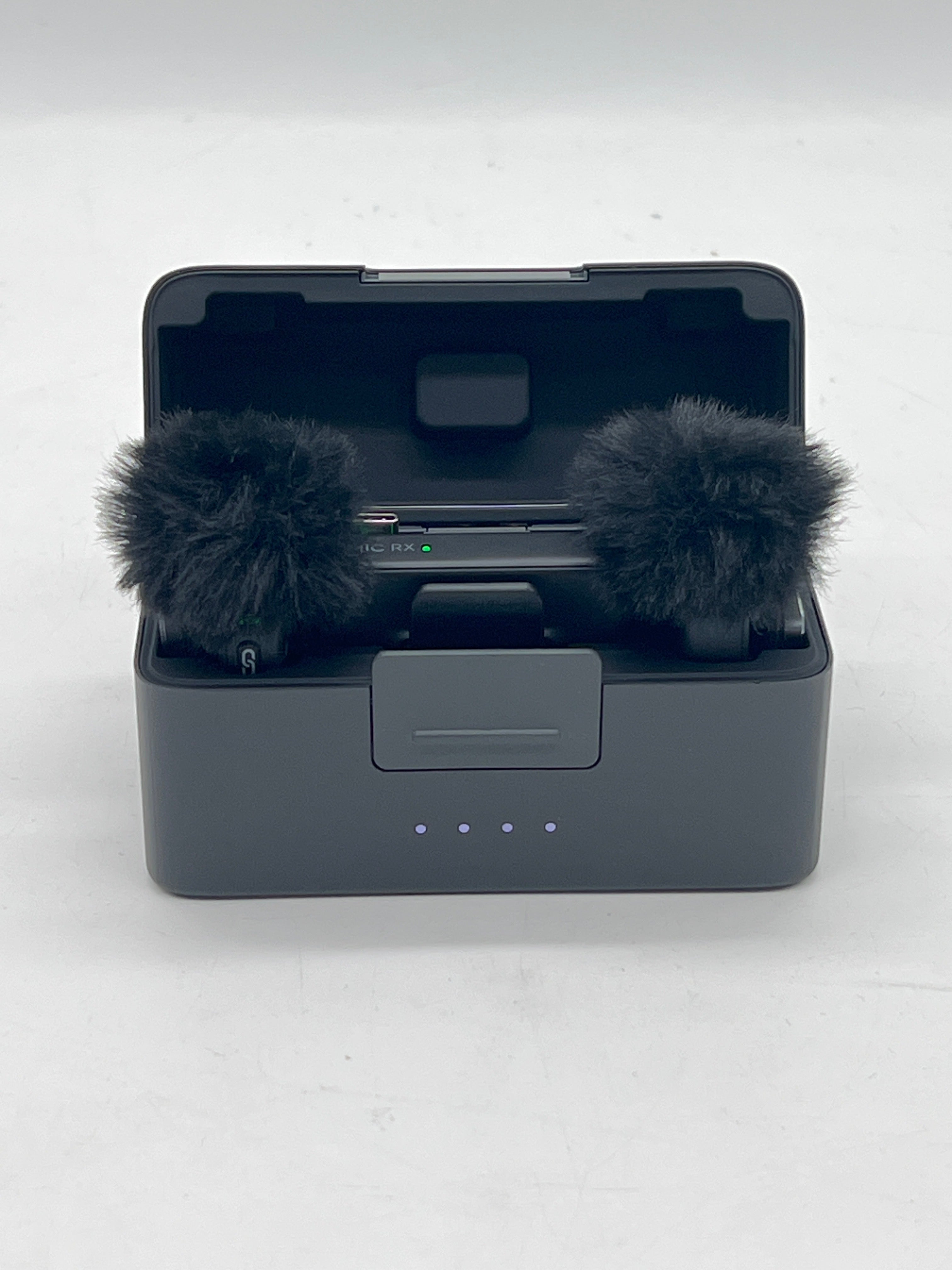 DJI Mic Mini Gray Style 2 TX 1 RX - Used With Charging Case